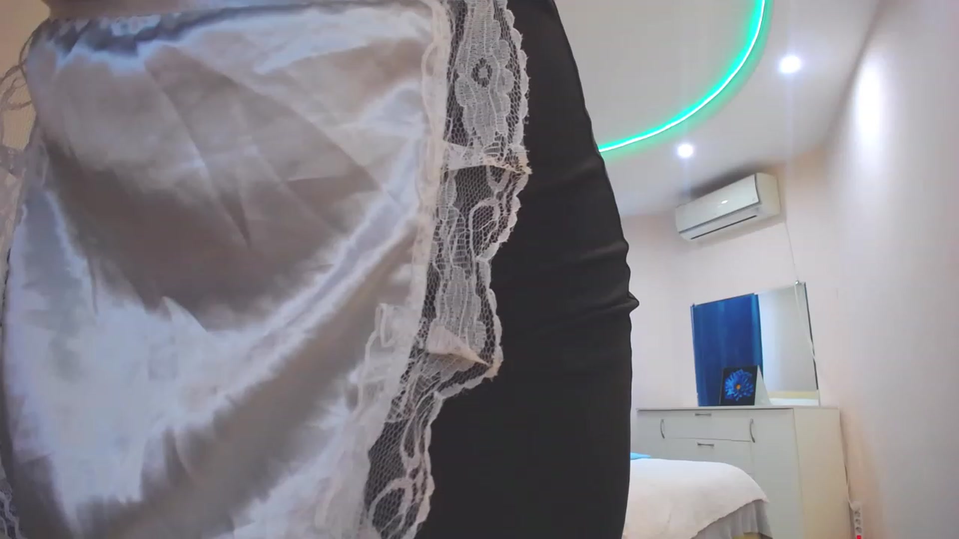 Gallery image thumbnail from AdmireMyEyes's myfreecams stream on, 05/29/2023, 06:51 image 11 of 20