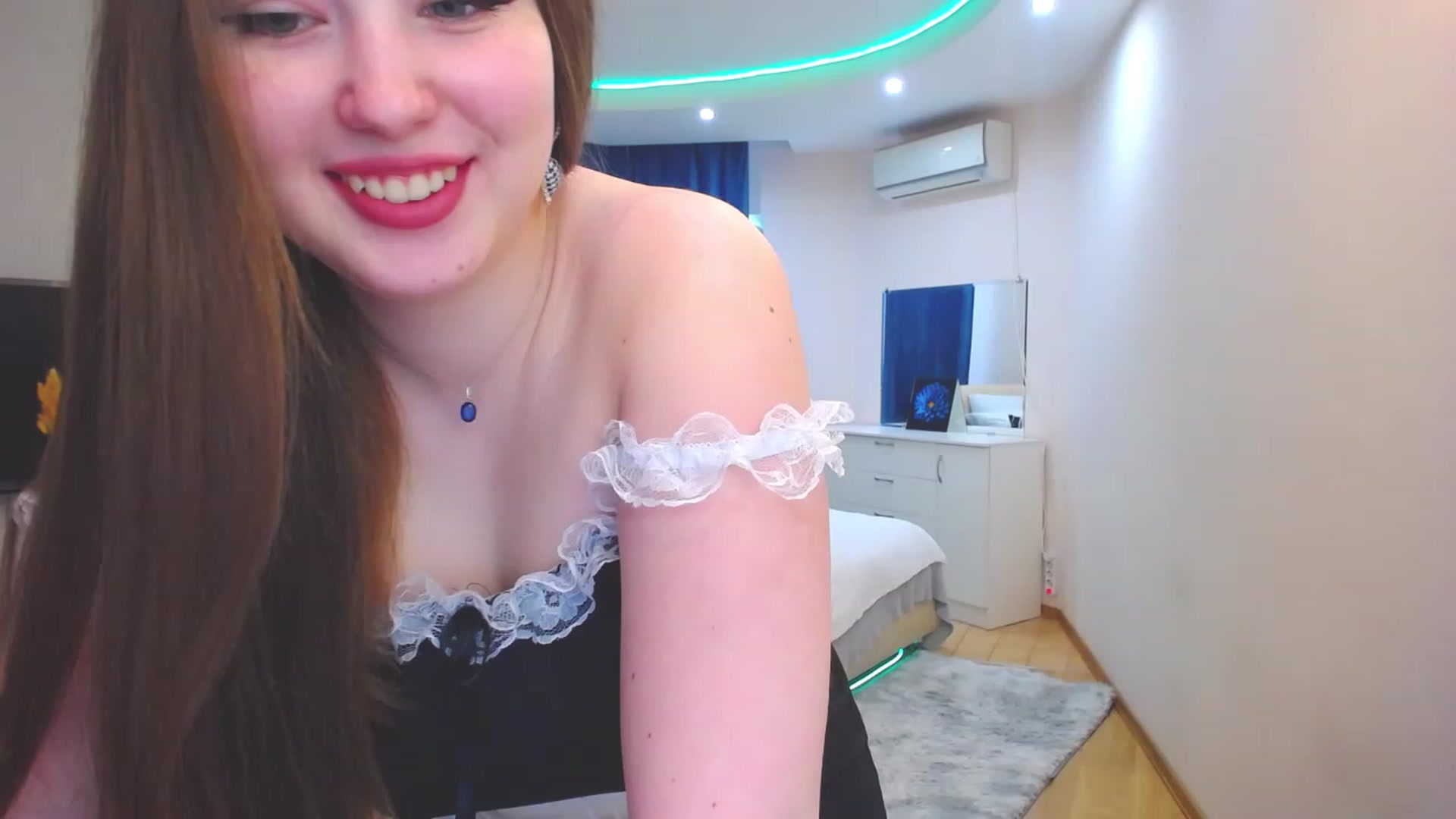 Gallery image thumbnail from AdmireMyEyes's myfreecams stream on, 05/29/2023, 06:51 image 14 of 20
