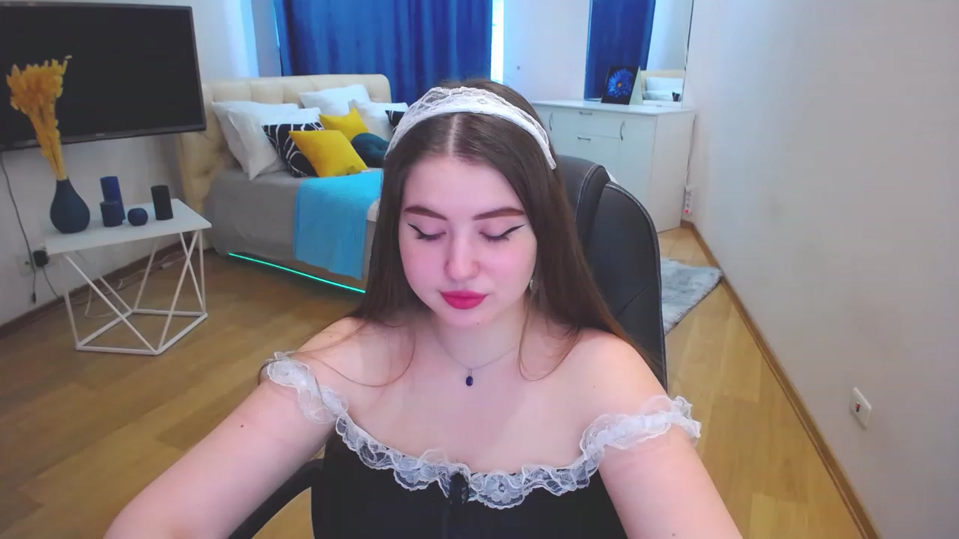 Gallery image thumbnail from AdmireMyEyes's myfreecams stream on, 05/29/2023, 07:27 image 1 of 20