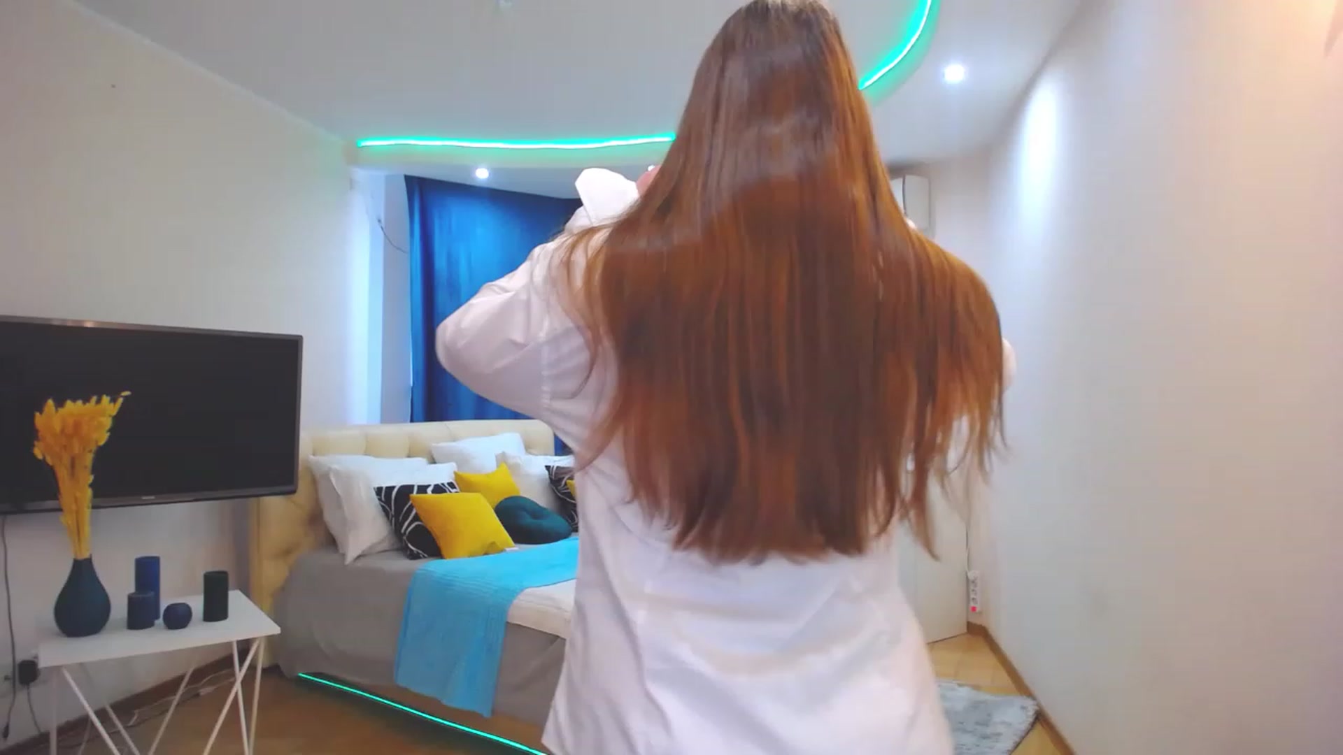 Gallery image thumbnail from AdmireMyEyes's myfreecams stream on, 05/29/2023, 09:10 image 6 of 20