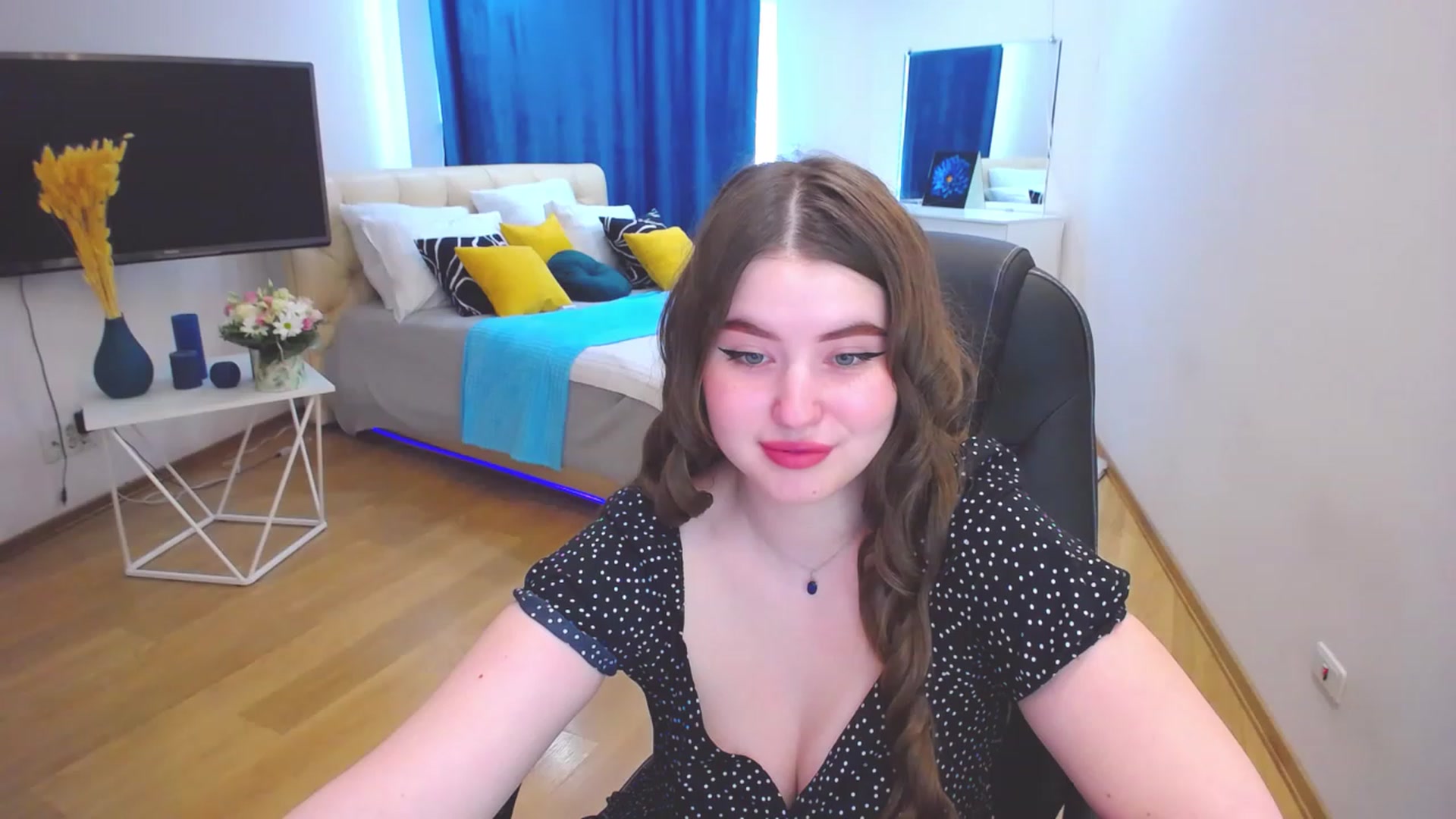 Gallery image thumbnail from AdmireMyEyes's myfreecams stream on, 05/30/2023, 12:47 image 20 of 20