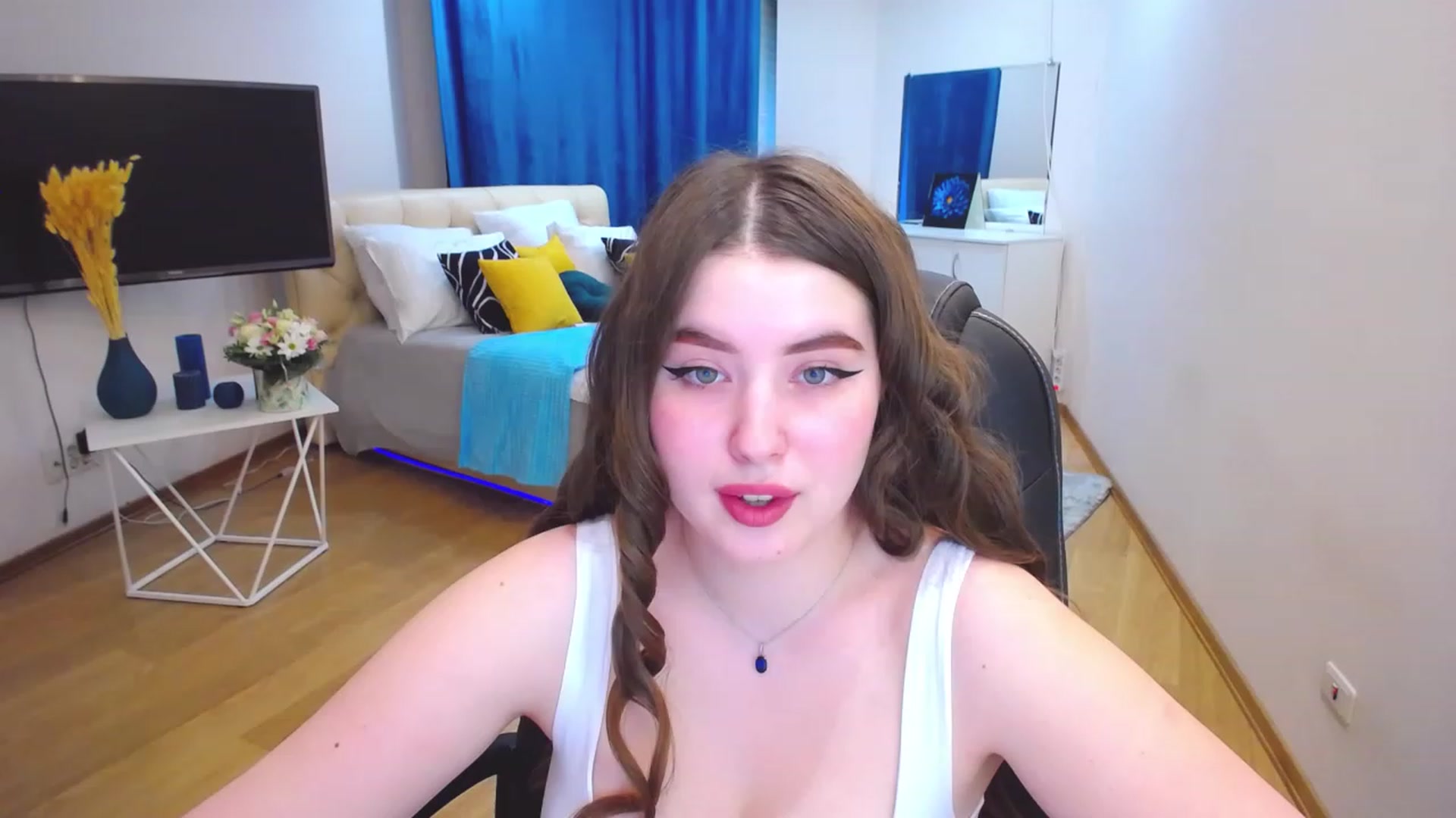 Gallery image thumbnail from AdmireMyEyes's myfreecams stream on, 05/30/2023, 16:18 image 8 of 20