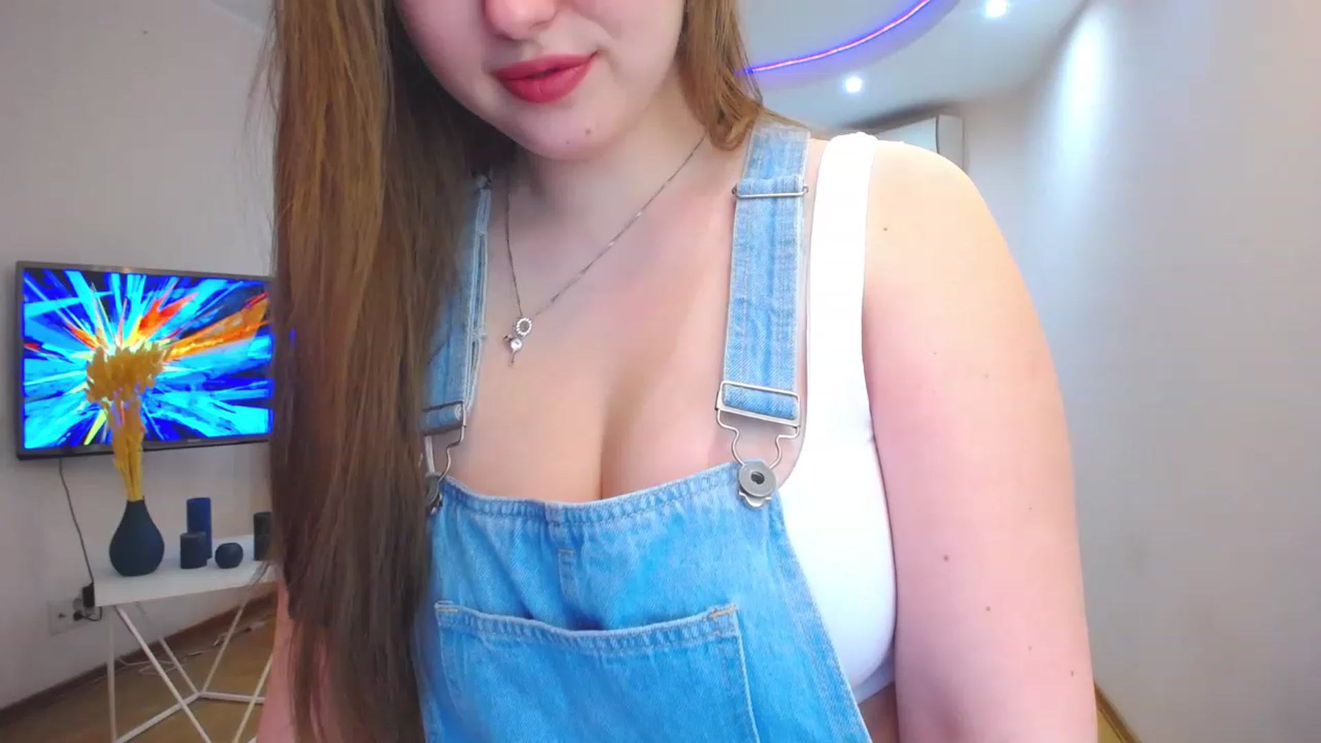 Gallery image thumbnail from AdmireMyEyes's myfreecams stream on, 06/05/2023, 08:36 image 15 of 20