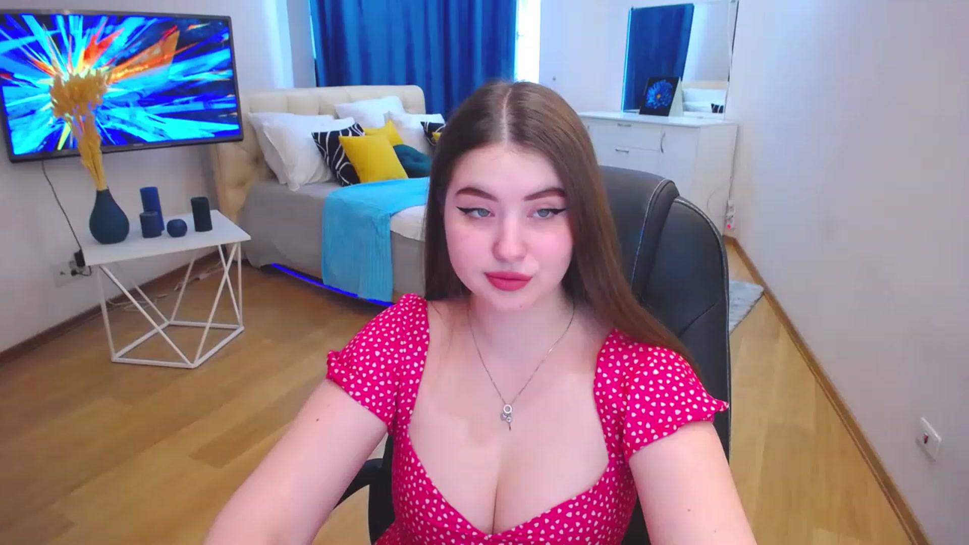 Gallery image thumbnail from AdmireMyEyes's myfreecams stream on, 06/05/2023, 09:52 image 5 of 20