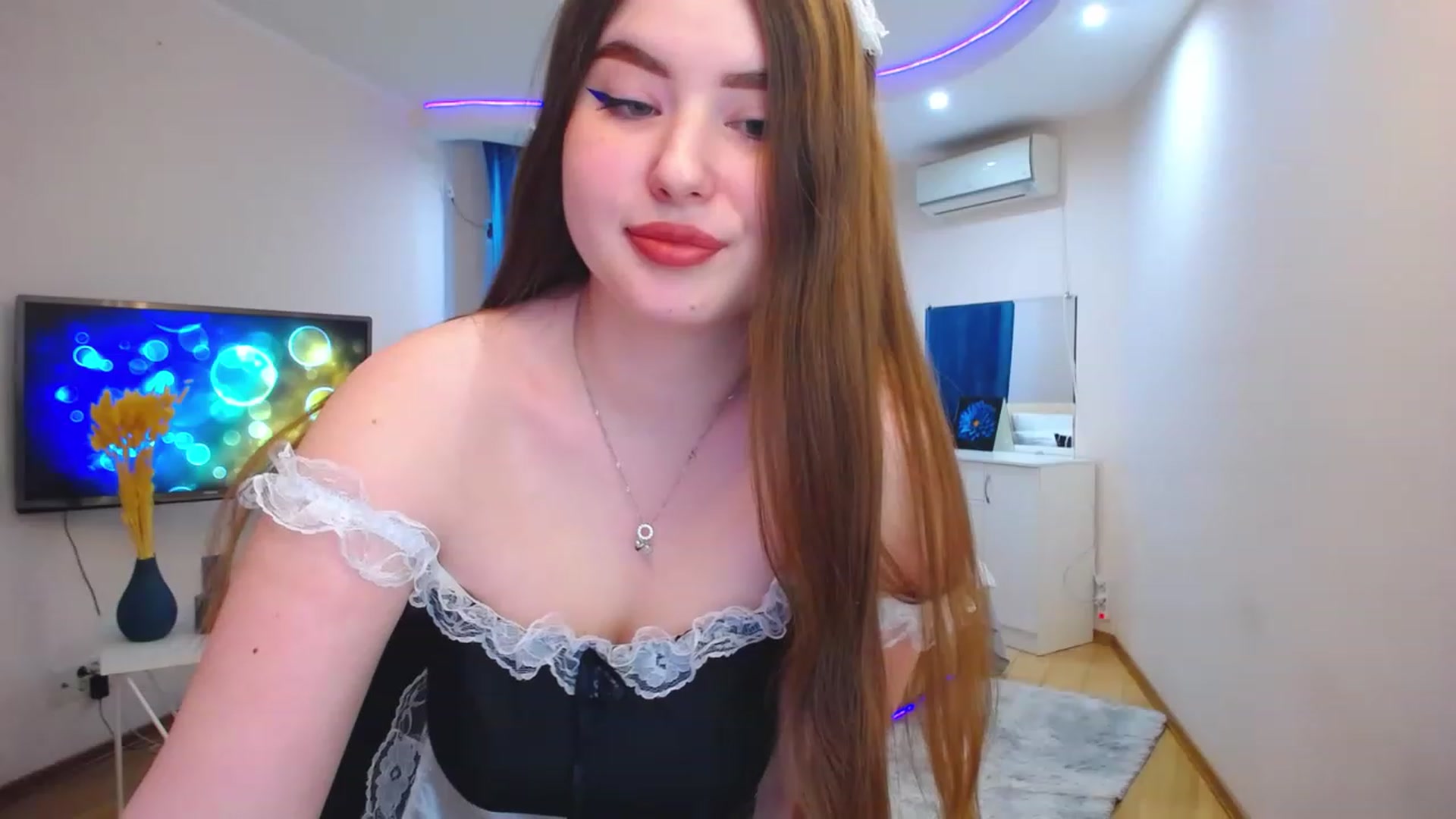 Gallery image thumbnail from AdmireMyEyes's myfreecams stream on, 06/06/2023, 07:20 image 14 of 20