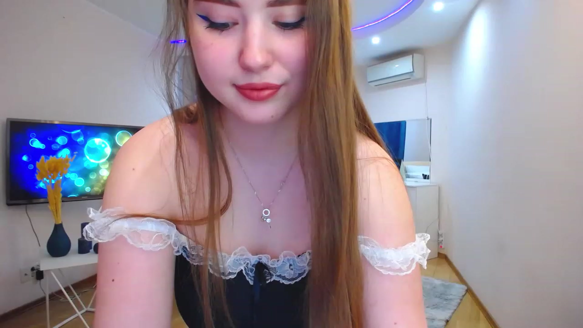 Gallery image thumbnail from AdmireMyEyes's myfreecams stream on, 06/06/2023, 07:20 image 20 of 20