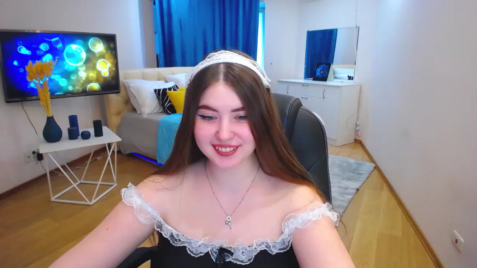 Gallery image thumbnail from AdmireMyEyes's myfreecams stream on, 06/06/2023, 07:20 image 4 of 20