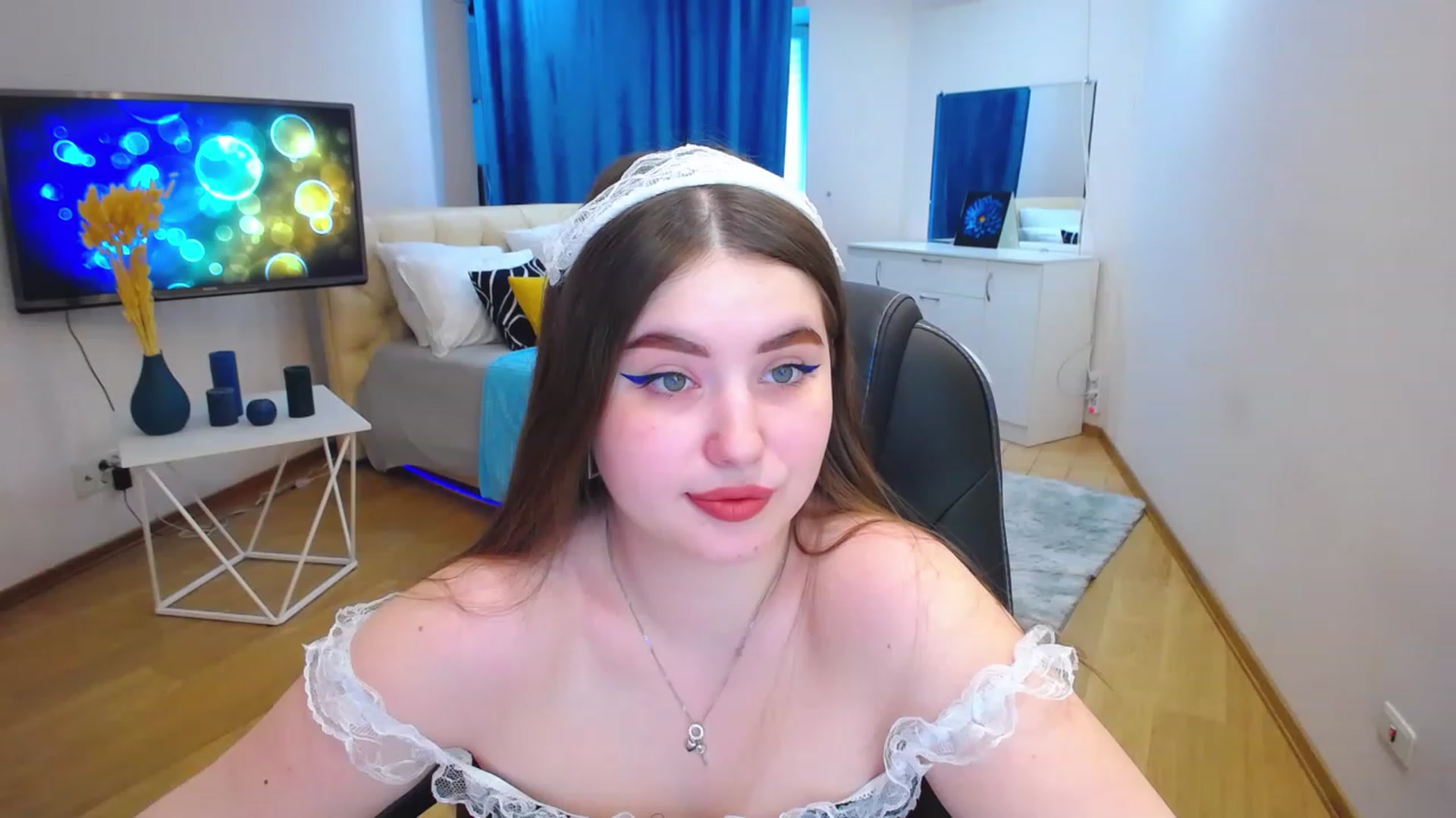 Gallery image thumbnail from AdmireMyEyes's myfreecams stream on, 06/06/2023, 07:20 image 6 of 20