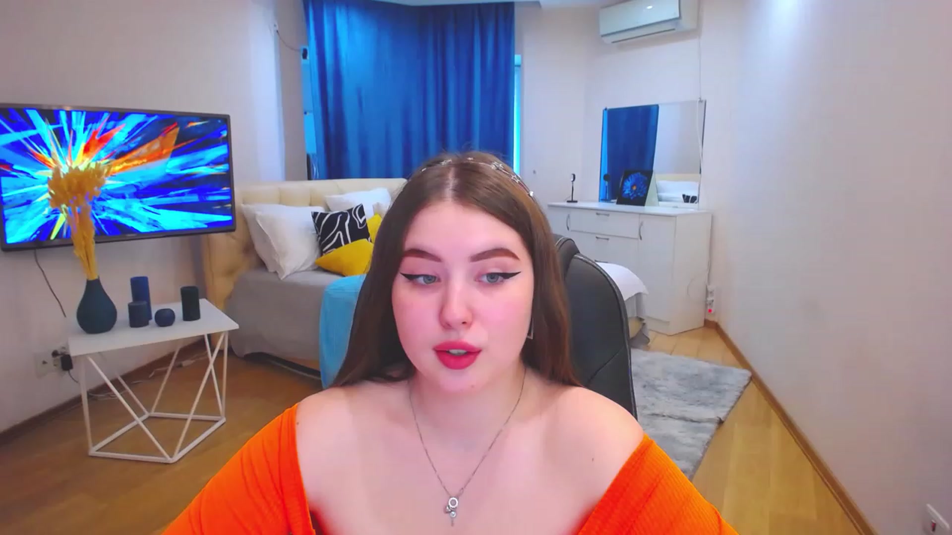 Gallery image thumbnail from AdmireMyEyes's myfreecams stream on, 06/08/2023, 07:18 image 11 of 20