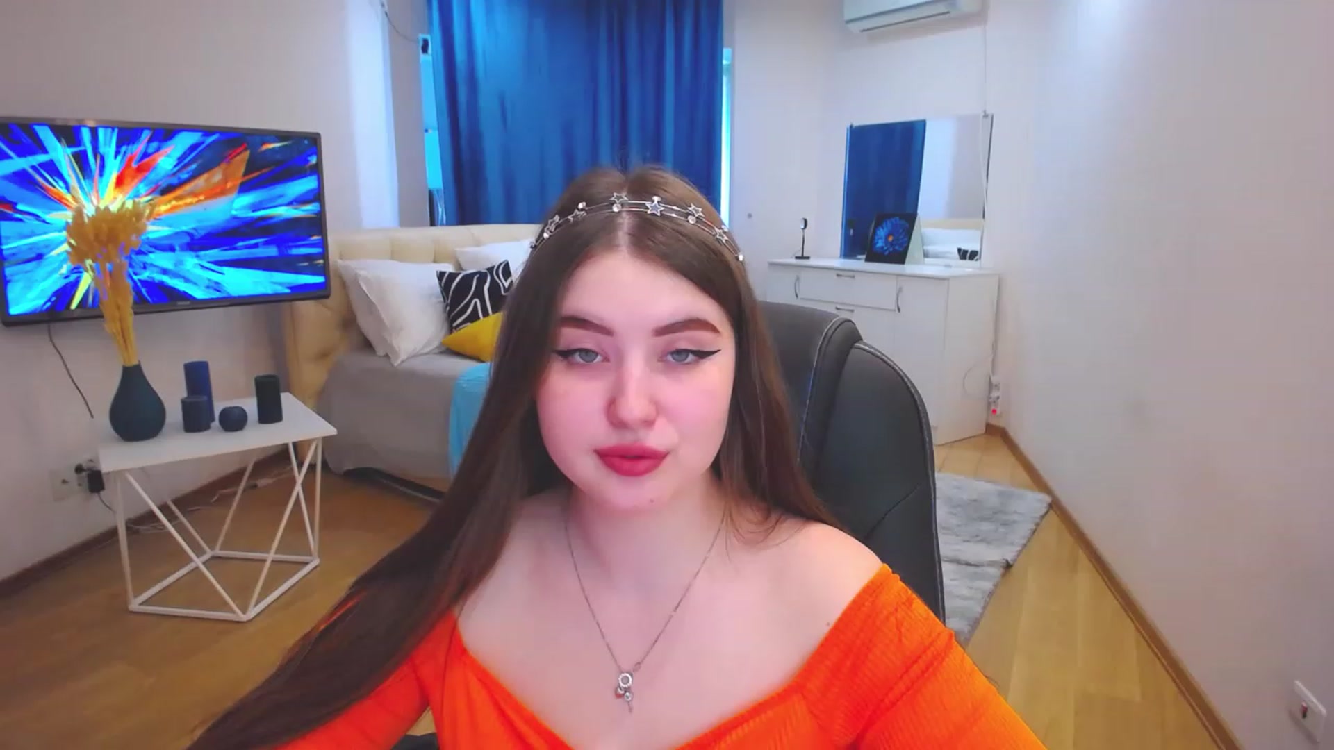 Gallery image thumbnail from AdmireMyEyes's myfreecams stream on, 06/08/2023, 08:46 image 7 of 20