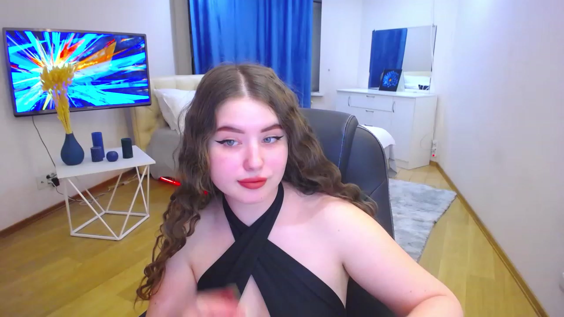 Gallery image thumbnail from AdmireMyEyes's myfreecams stream on, 06/11/2023, 18:48 image 4 of 20