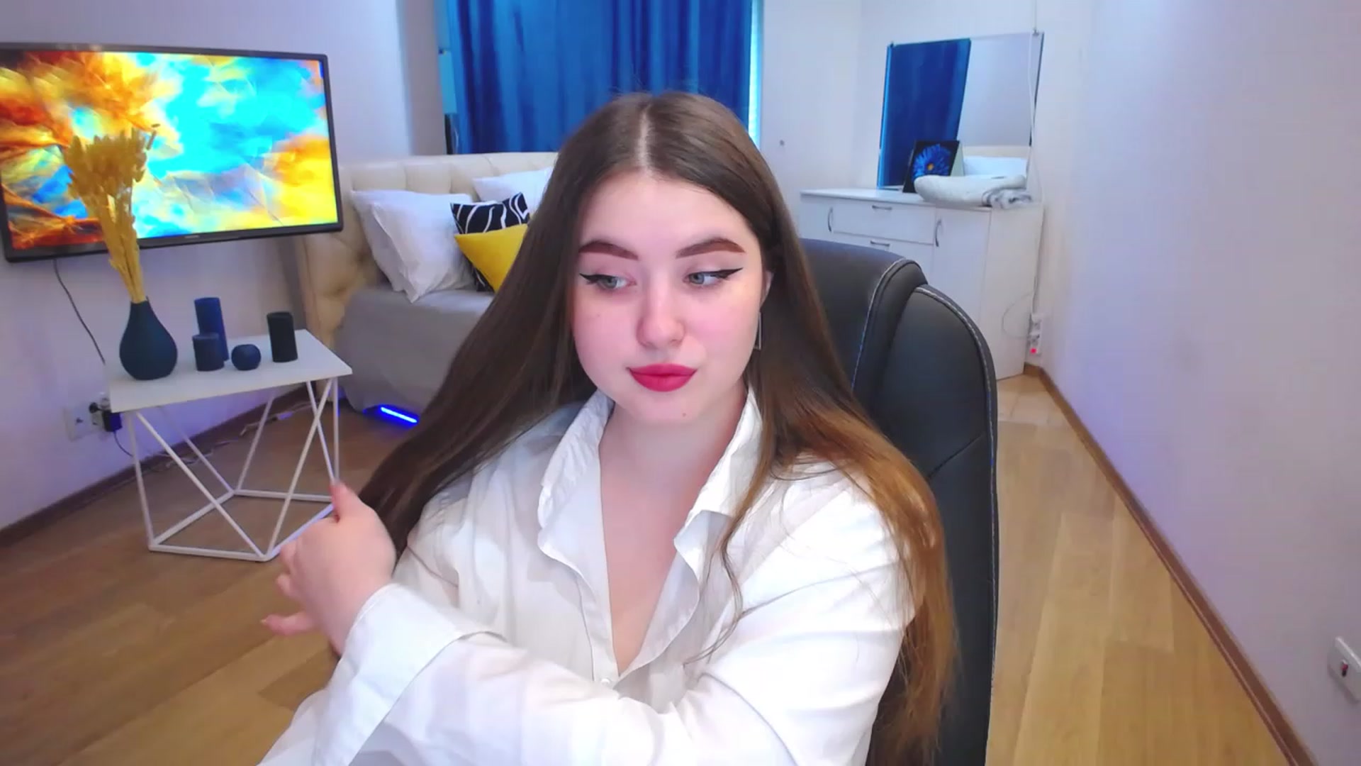 Gallery image thumbnail from AdmireMyEyes's myfreecams stream on, 06/13/2023, 07:46 image 15 of 20