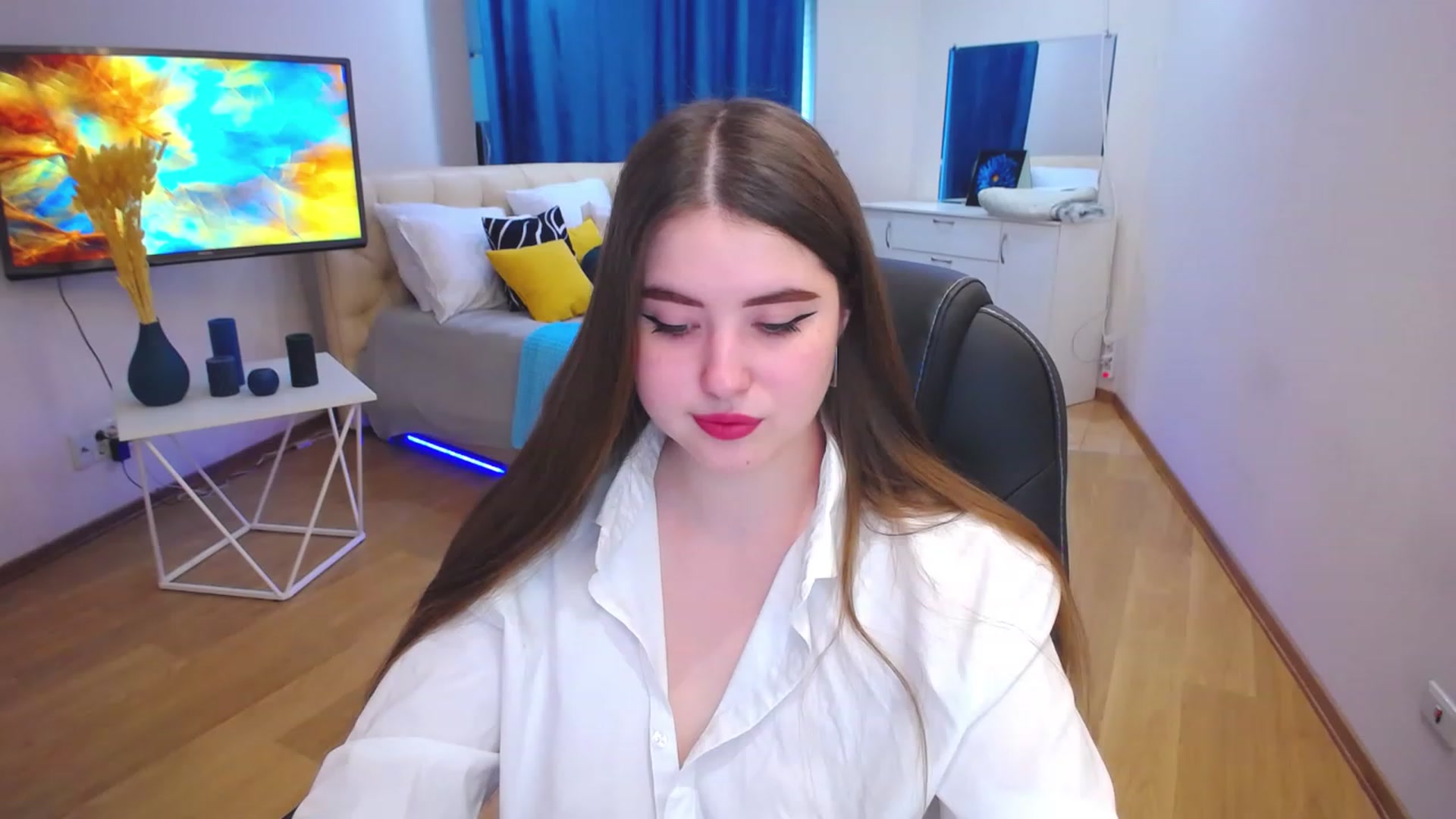 Gallery image thumbnail from AdmireMyEyes's myfreecams stream on, 06/13/2023, 07:46 image 16 of 20