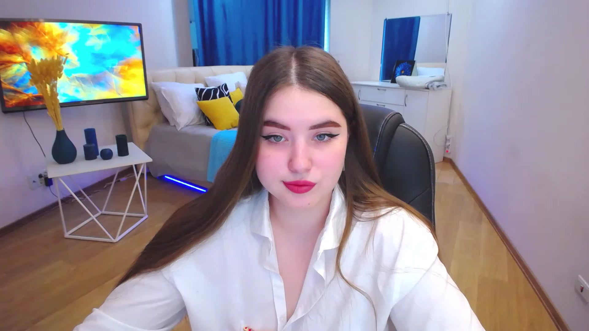 Gallery image thumbnail from AdmireMyEyes's myfreecams stream on, 06/13/2023, 07:46 image 17 of 20