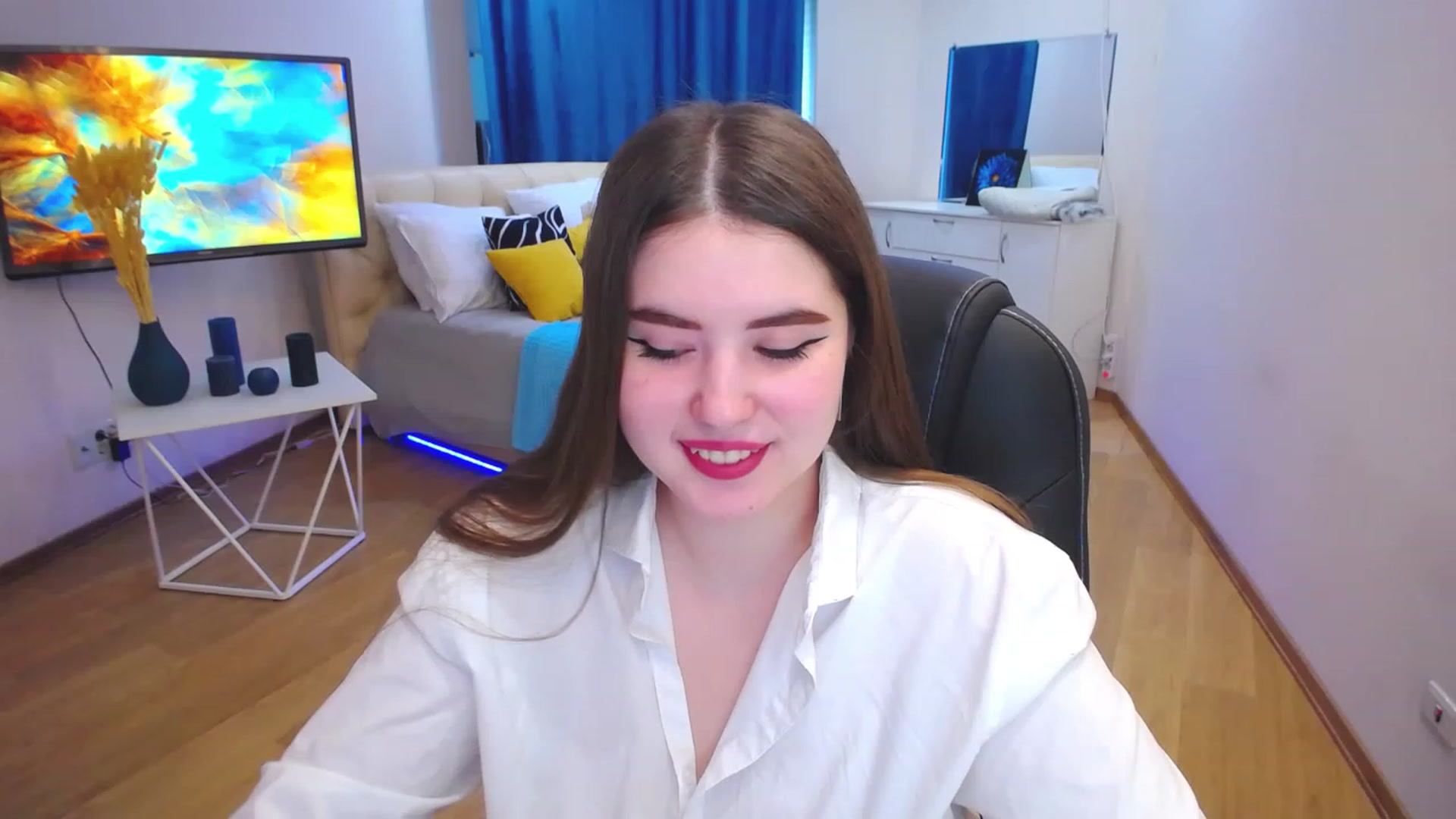 Gallery image thumbnail from AdmireMyEyes's myfreecams stream on, 06/13/2023, 07:46 image 8 of 20