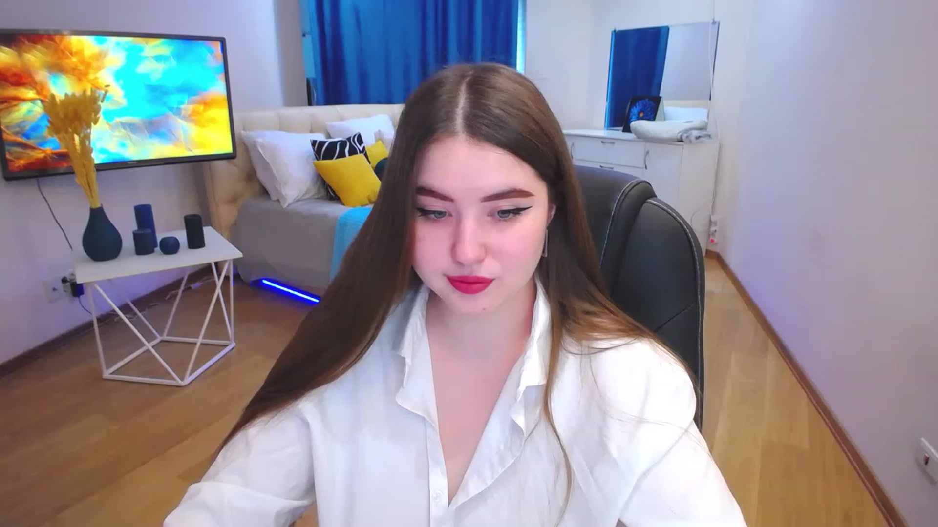 Gallery image thumbnail from AdmireMyEyes's myfreecams stream on, 06/13/2023, 07:46 image 19 of 20