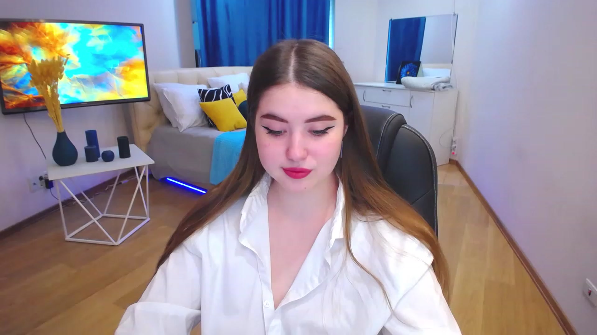Gallery image thumbnail from AdmireMyEyes's myfreecams stream on, 06/13/2023, 07:46 image 14 of 20