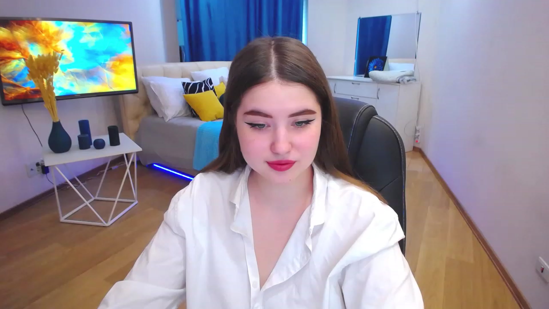 Gallery image thumbnail from AdmireMyEyes's myfreecams stream on, 06/13/2023, 07:46 image 5 of 20