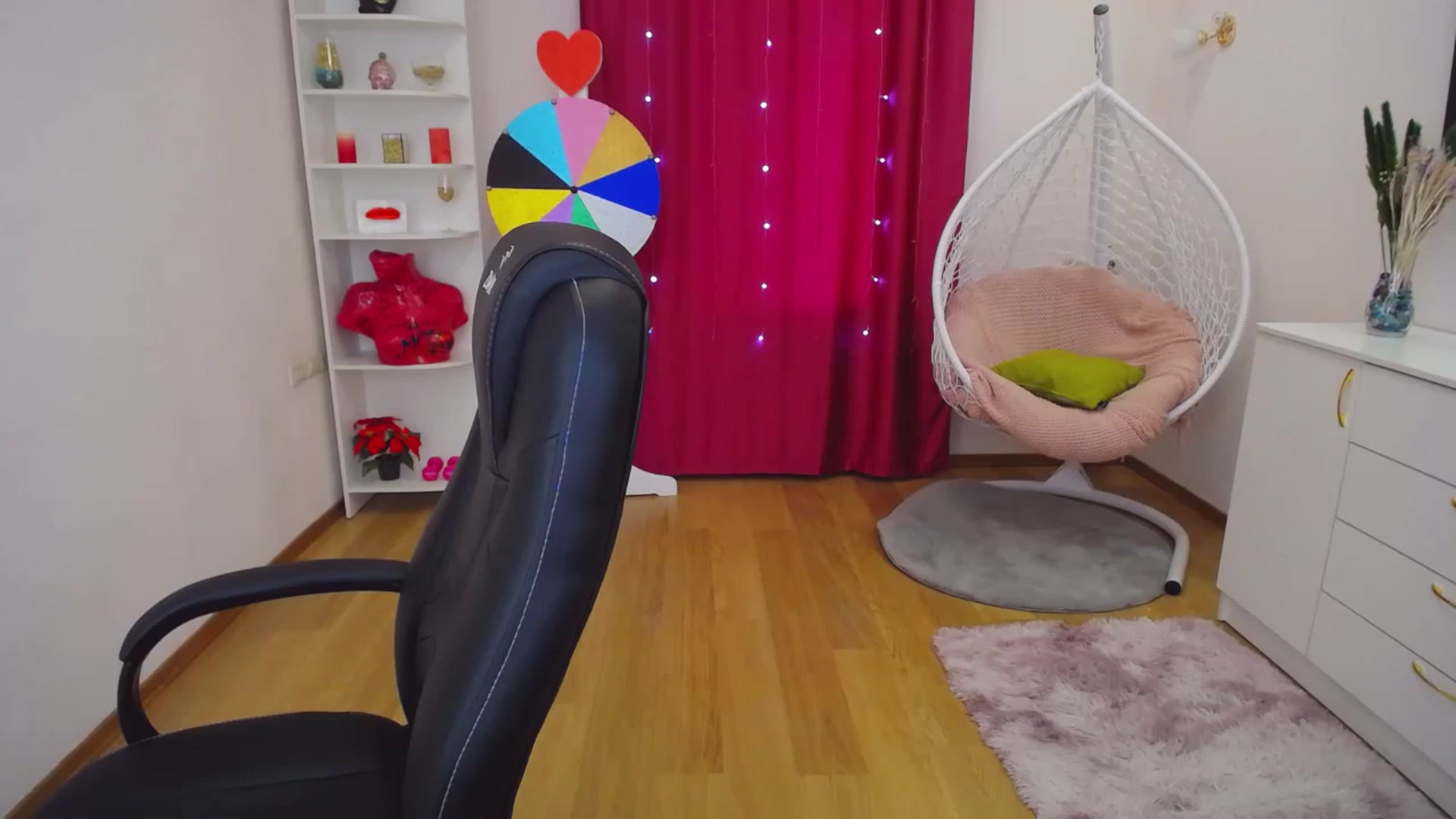 Gallery image thumbnail from AdmireMyEyes's myfreecams stream on, 06/14/2023, 06:30 image 5 of 20