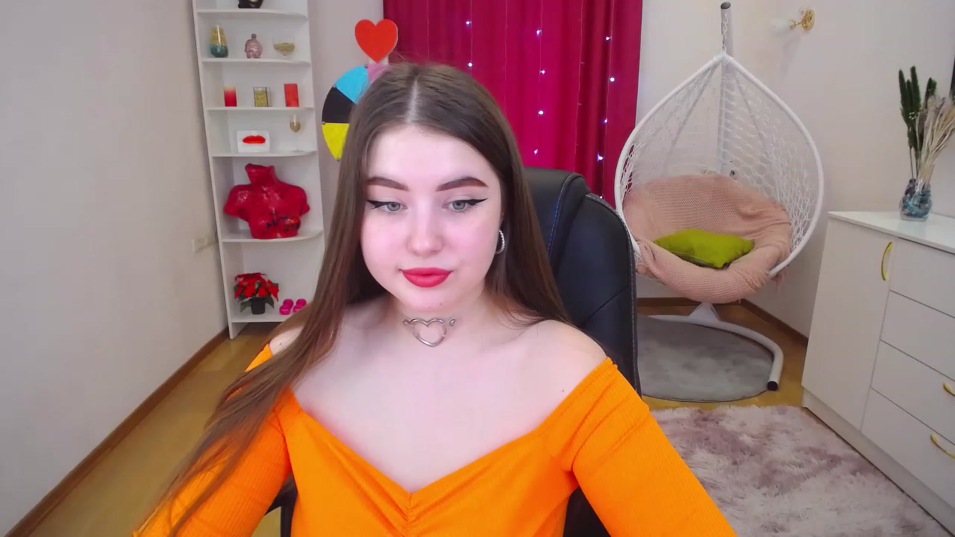 Gallery image thumbnail from AdmireMyEyes's myfreecams stream on, 06/14/2023, 07:02 image 5 of 20