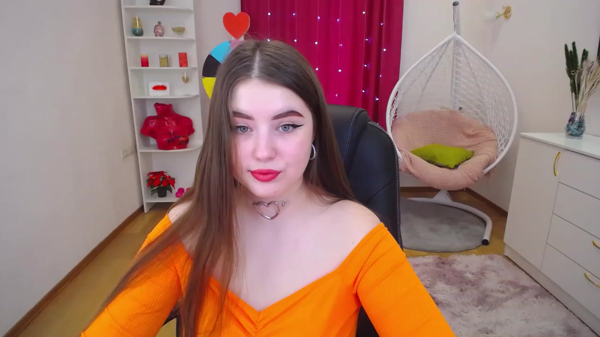Gallery image thumbnail from AdmireMyEyes's myfreecams stream on, 06/14/2023, 07:02 image 4 of 20