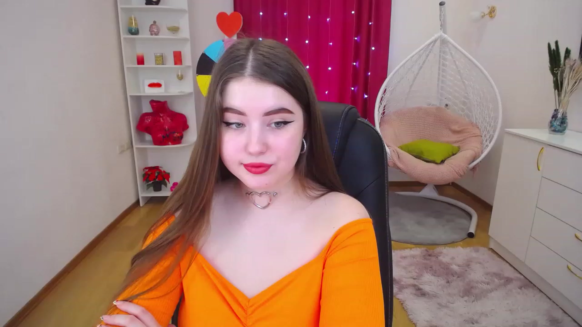 Gallery image thumbnail from AdmireMyEyes's myfreecams stream on, 06/14/2023, 07:02 image 7 of 20