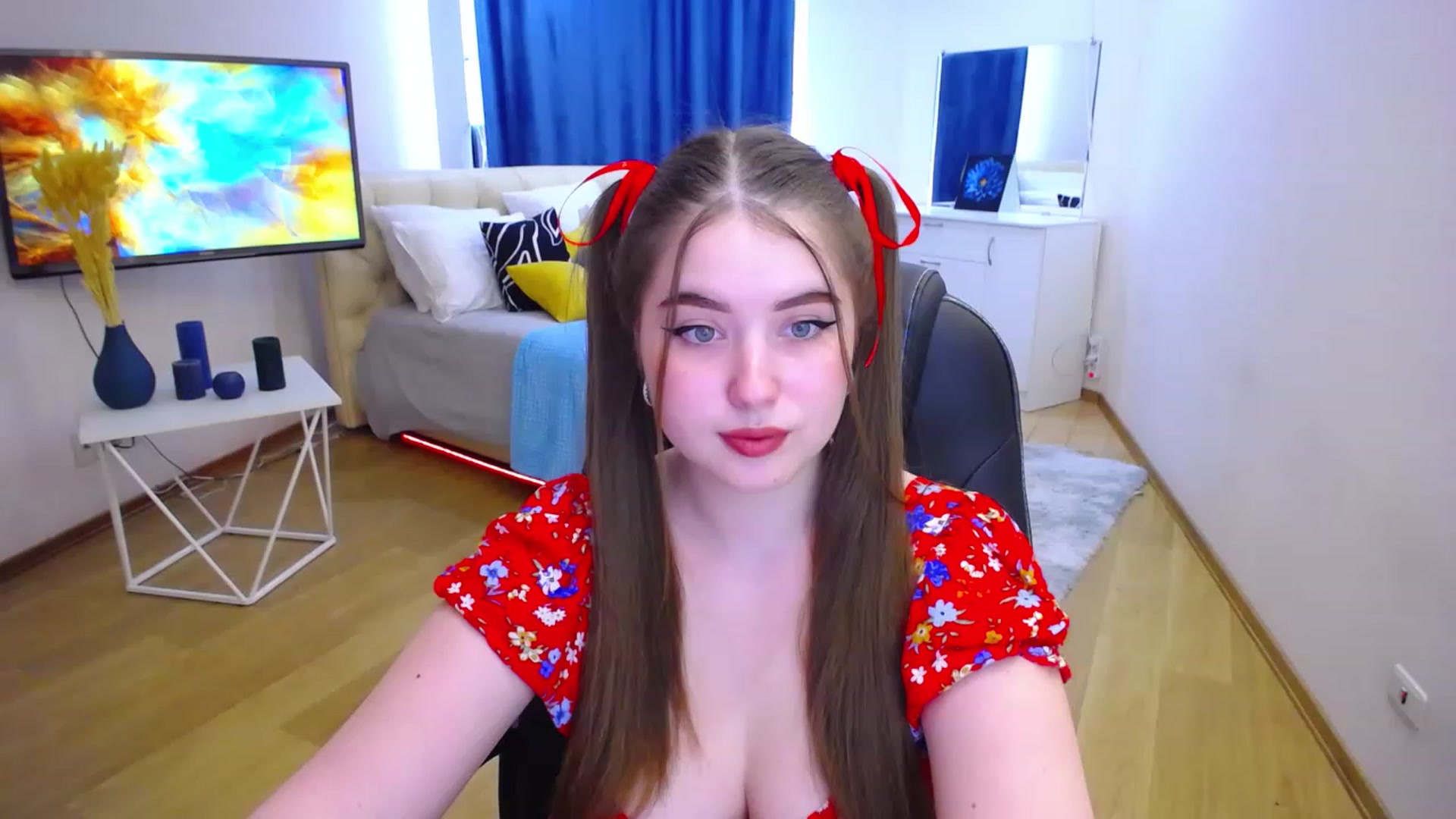 Gallery image thumbnail from AdmireMyEyes's myfreecams stream on, 06/15/2023, 12:46 image 8 of 20