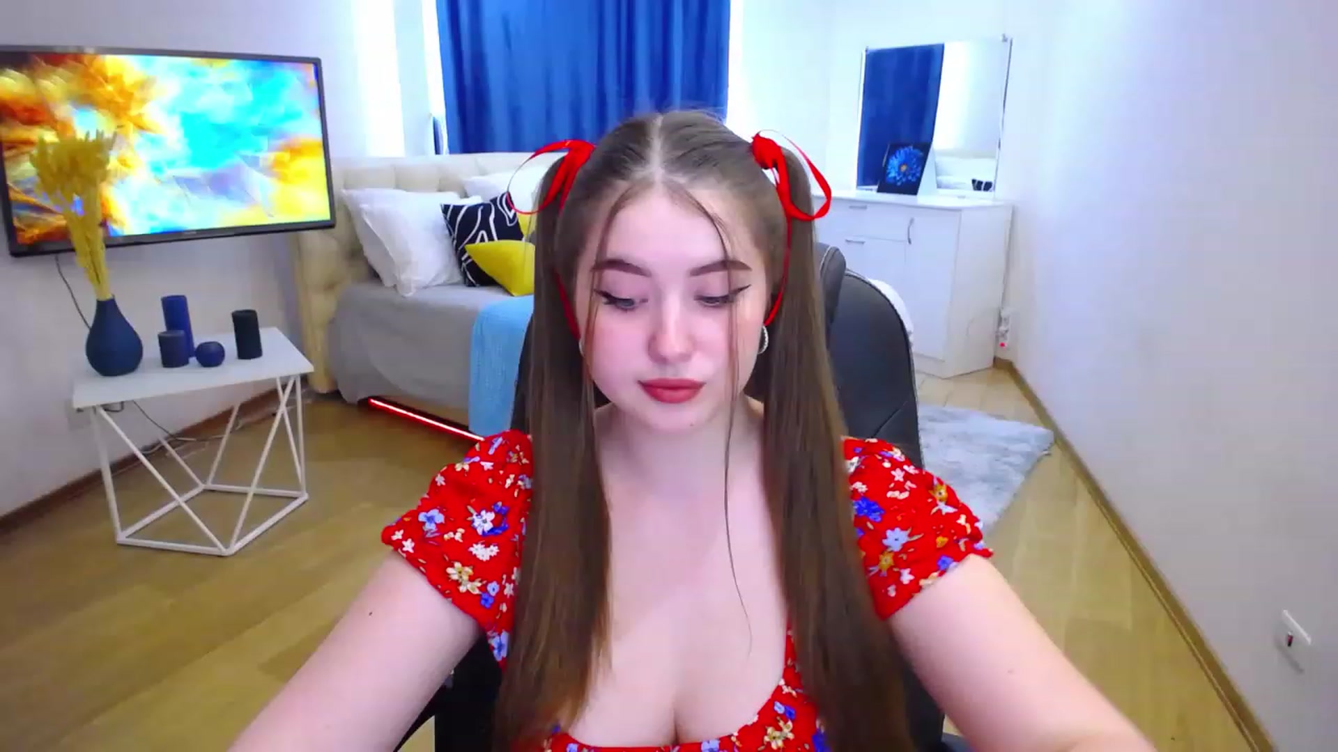 Gallery image thumbnail from AdmireMyEyes's myfreecams stream on, 06/15/2023, 12:46 image 4 of 20