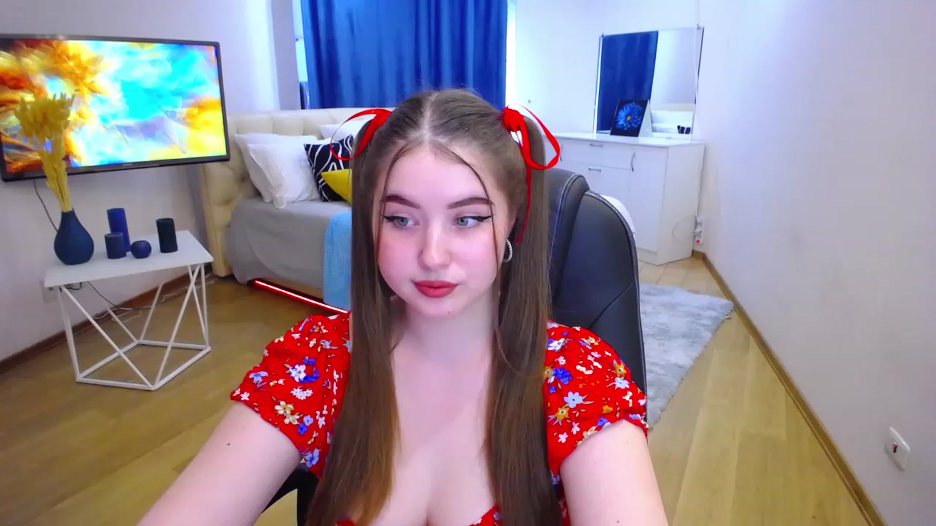 Gallery image thumbnail from AdmireMyEyes's myfreecams stream on, 06/15/2023, 13:59 image 19 of 20
