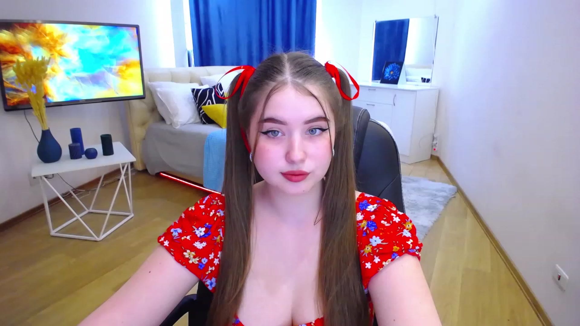 Gallery image thumbnail from AdmireMyEyes's myfreecams stream on, 06/15/2023, 13:59 image 2 of 20