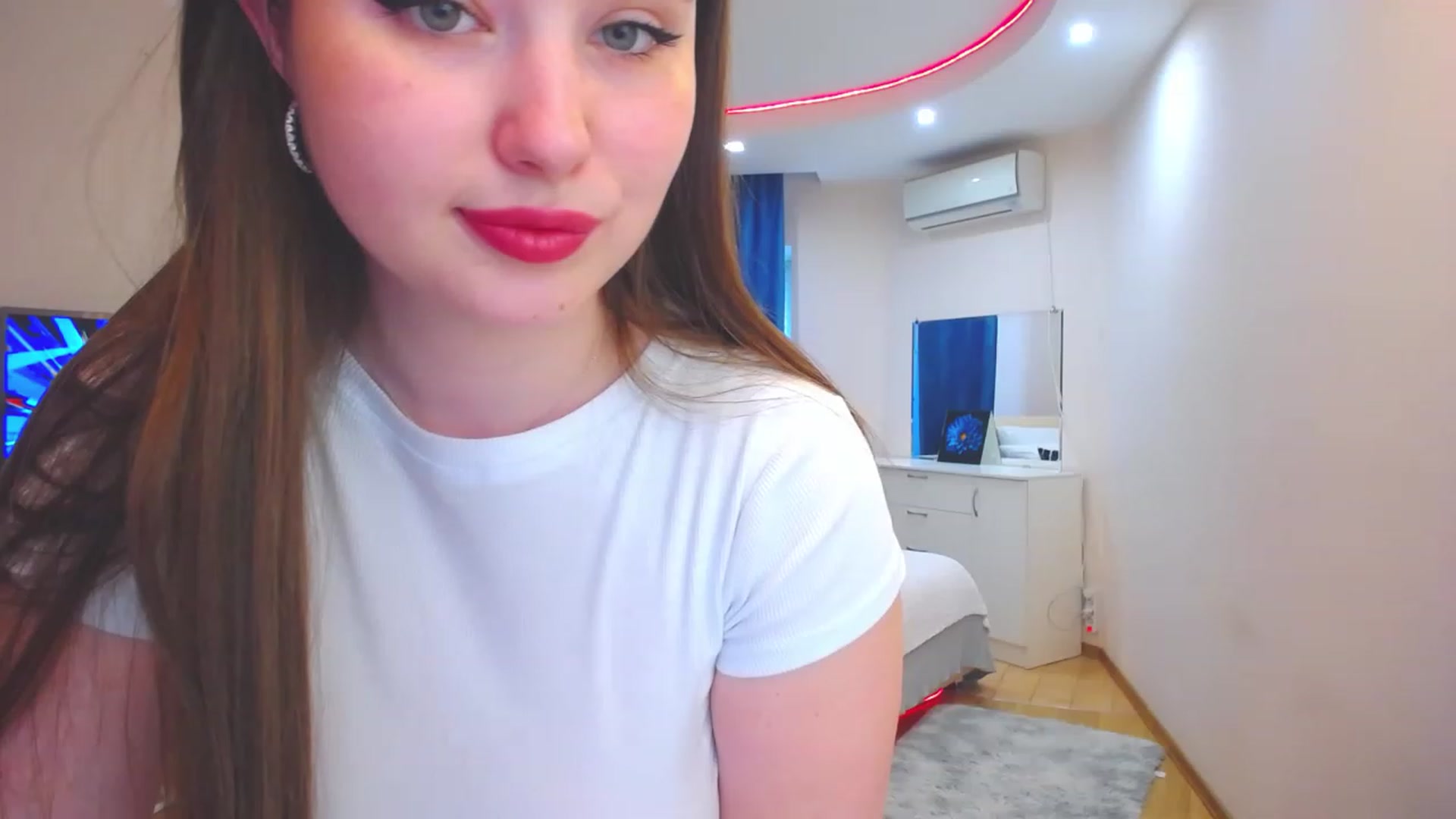 Gallery image thumbnail from AdmireMyEyes's myfreecams stream on, 06/16/2023, 07:46 image 14 of 20
