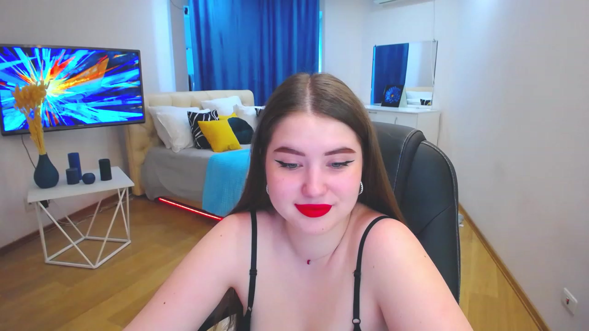 Gallery image thumbnail from AdmireMyEyes's myfreecams stream on, 06/16/2023, 09:47 image 10 of 20