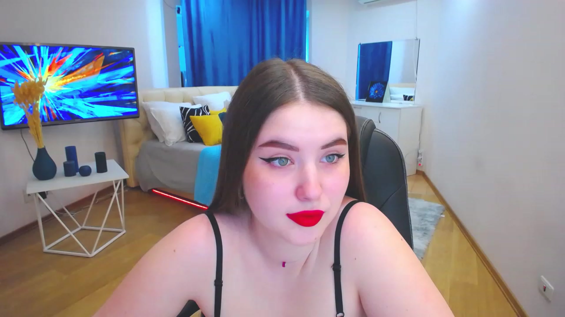 Gallery image thumbnail from AdmireMyEyes's myfreecams stream on, 06/16/2023, 09:47 image 9 of 20