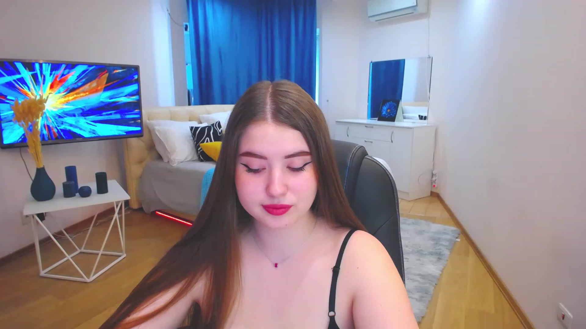 Gallery image thumbnail from AdmireMyEyes's myfreecams stream on, 06/16/2023, 09:47 image 1 of 20