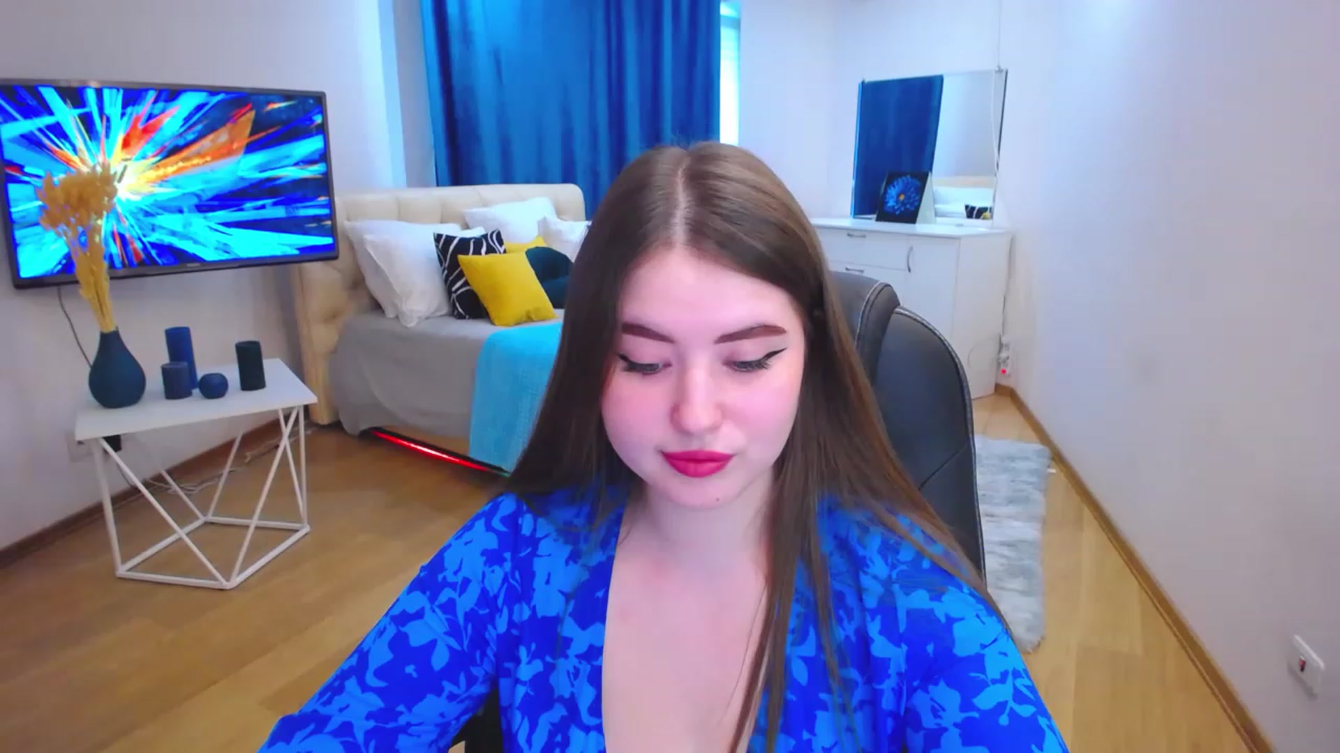 Gallery image thumbnail from AdmireMyEyes's myfreecams stream on, 06/19/2023, 07:47 image 4 of 20