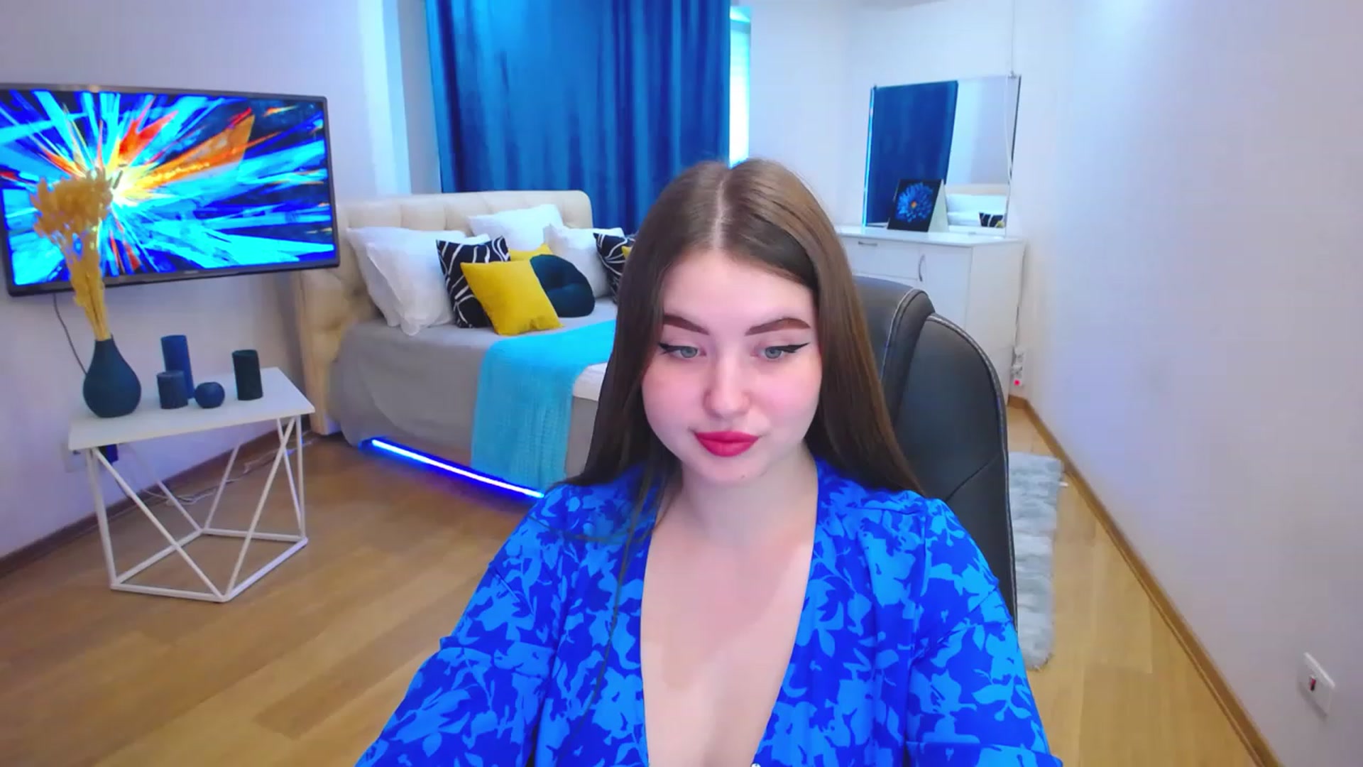 Gallery image thumbnail from AdmireMyEyes's myfreecams stream on, 06/19/2023, 07:47 image 20 of 20