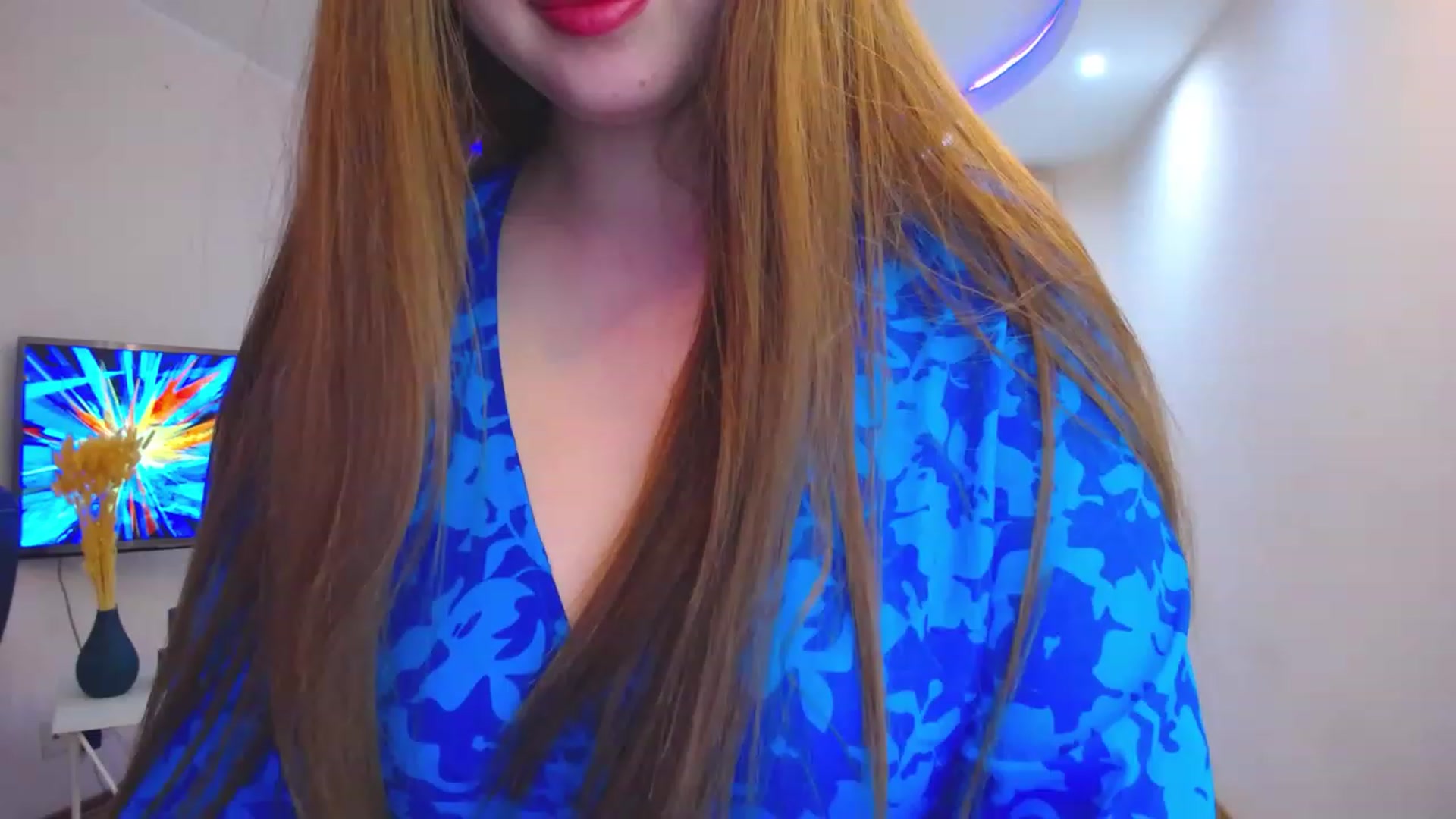 Gallery image thumbnail from AdmireMyEyes's myfreecams stream on, 06/19/2023, 07:47 image 14 of 20