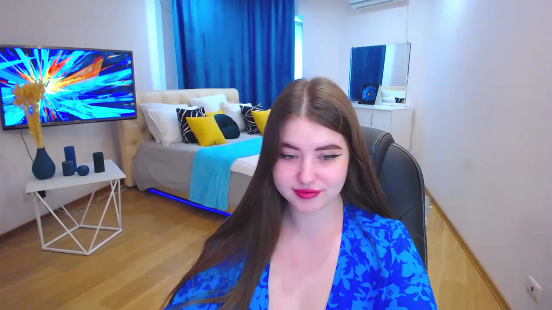 Gallery image thumbnail from AdmireMyEyes's myfreecams stream on, 06/19/2023, 09:46 image 18 of 20