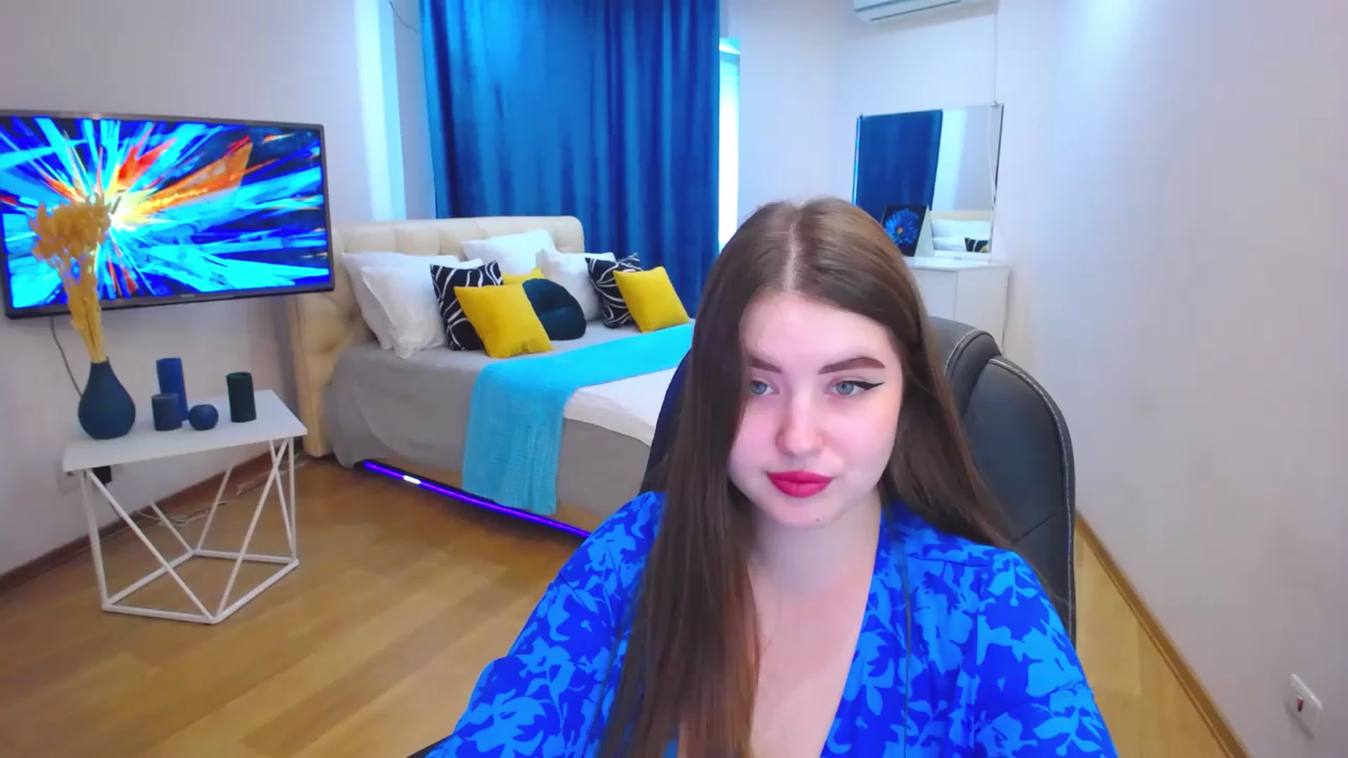 Gallery image thumbnail from AdmireMyEyes's myfreecams stream on, 06/19/2023, 09:46 image 20 of 20