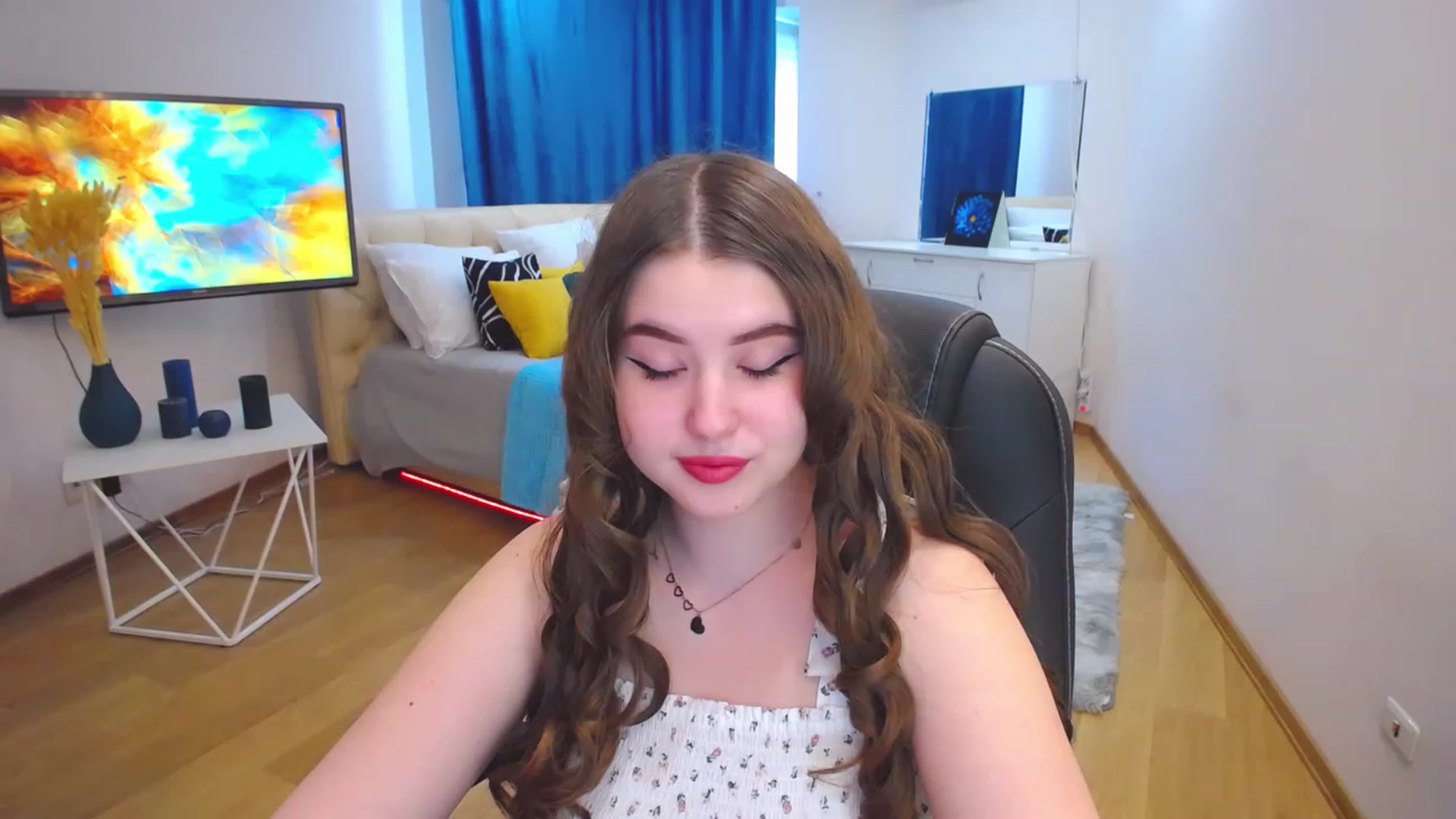 Gallery image thumbnail from AdmireMyEyes's myfreecams stream on, 06/20/2023, 11:32 image 15 of 20