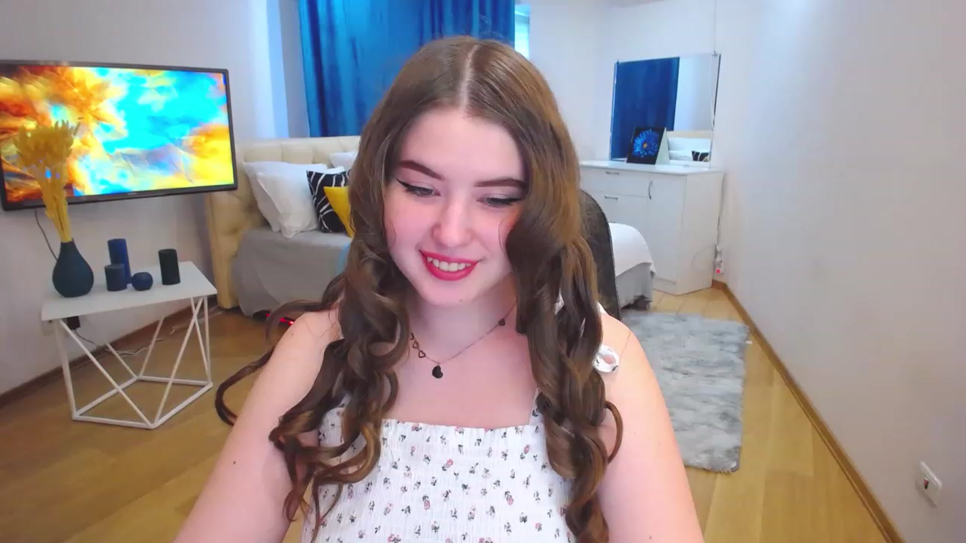 Gallery image thumbnail from AdmireMyEyes's myfreecams stream on, 06/20/2023, 11:32 image 10 of 20