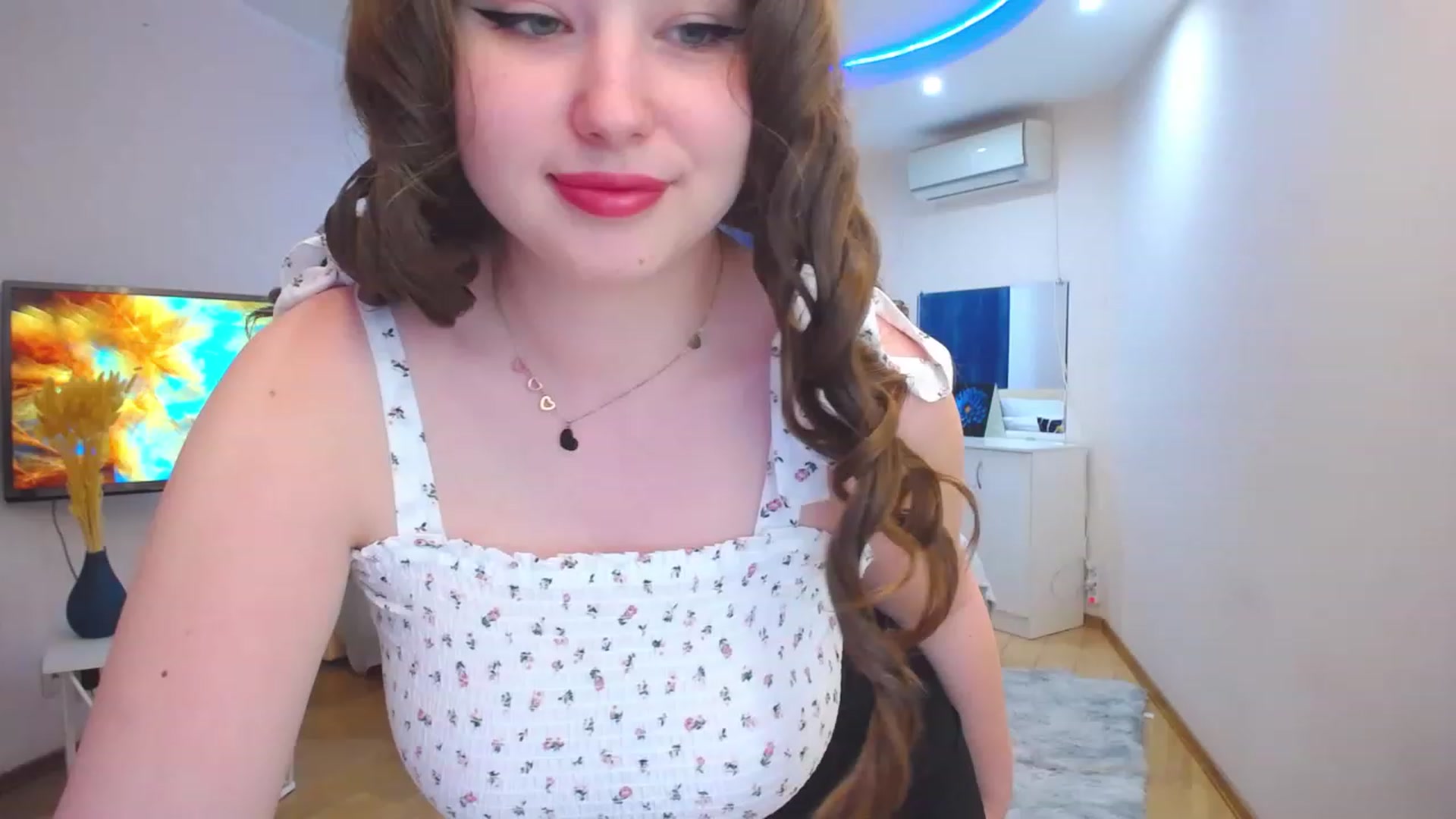 Gallery image thumbnail from AdmireMyEyes's myfreecams stream on, 06/20/2023, 11:32 image 9 of 20