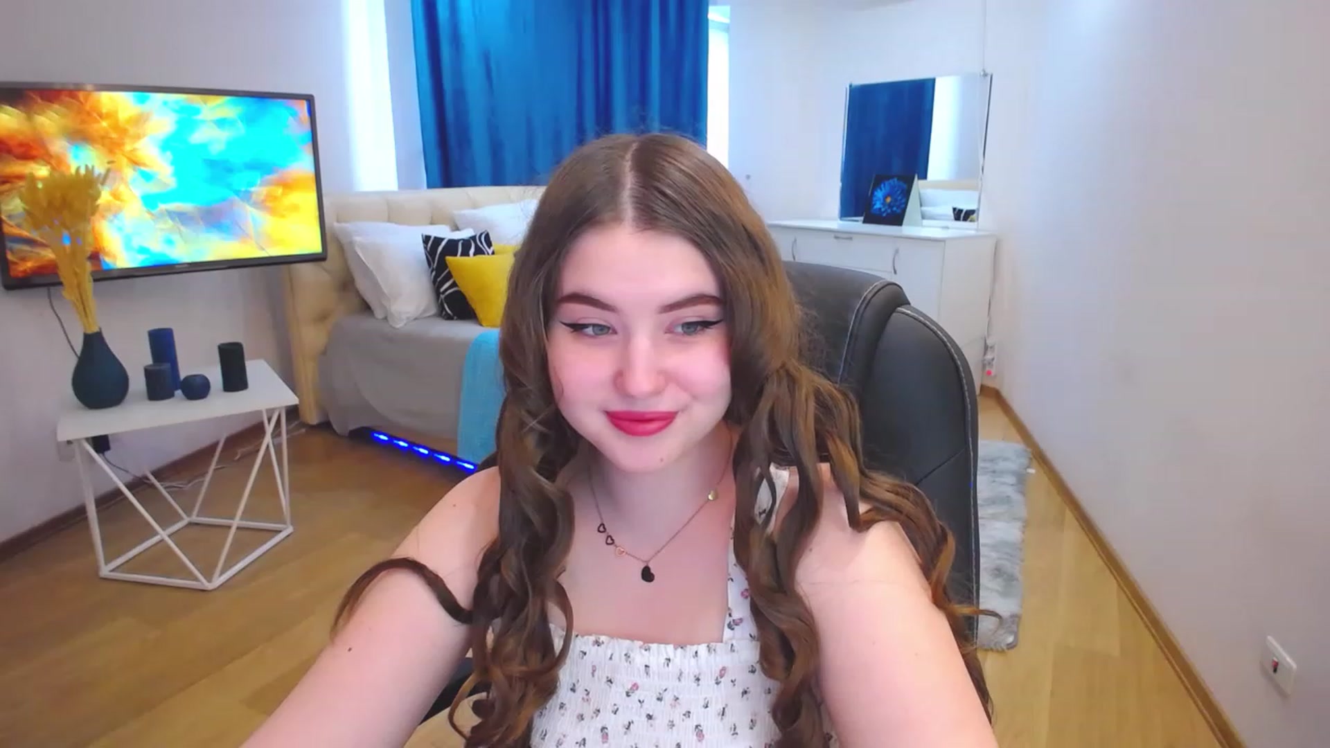 Gallery image thumbnail from AdmireMyEyes's myfreecams stream on, 06/20/2023, 11:32 image 12 of 20