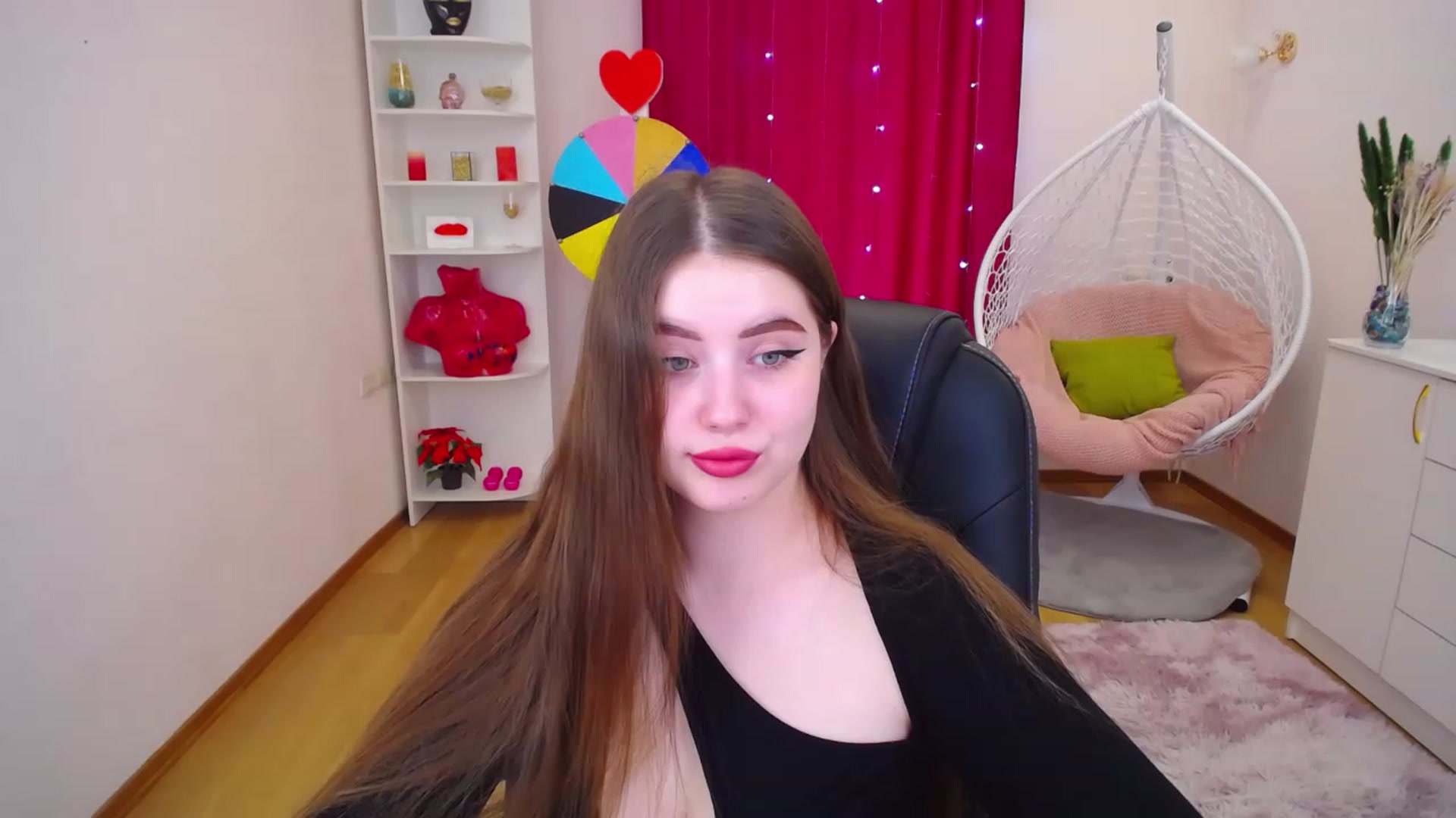 Gallery image thumbnail from AdmireMyEyes's myfreecams stream on, 06/21/2023, 09:46 image 14 of 20
