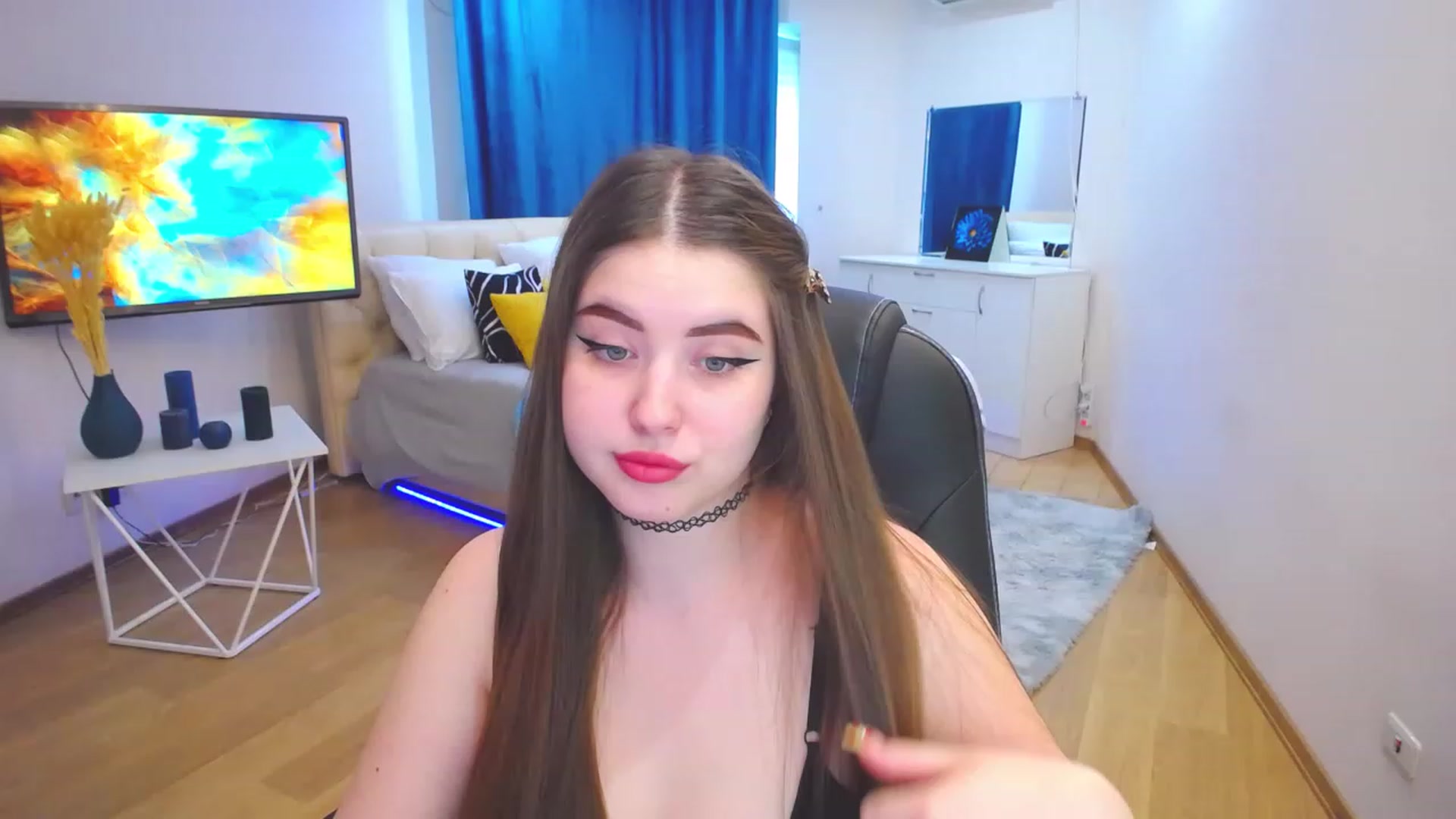 Gallery image thumbnail from AdmireMyEyes's myfreecams stream on, 06/22/2023, 08:44 image 20 of 20