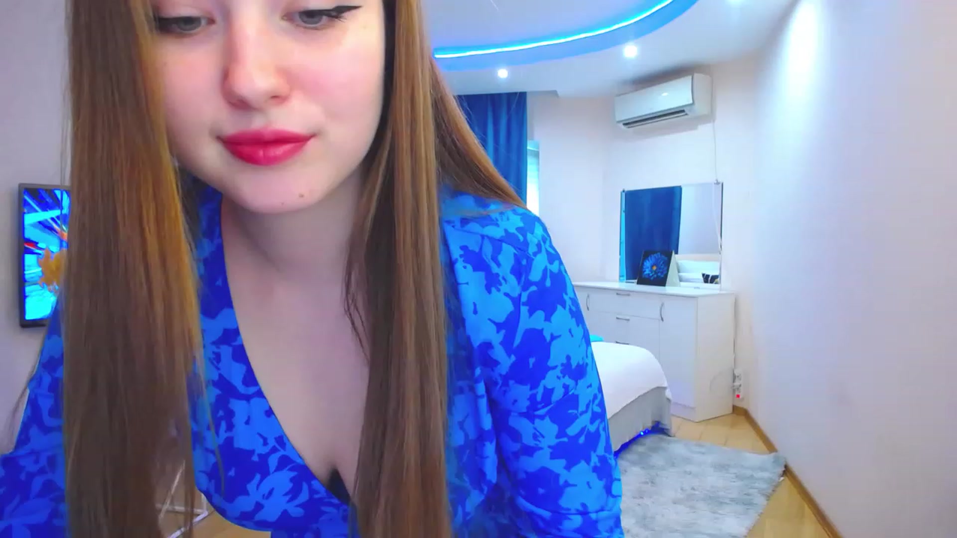 Gallery image thumbnail from AdmireMyEyes's myfreecams stream on, 06/23/2023, 07:32 image 3 of 20