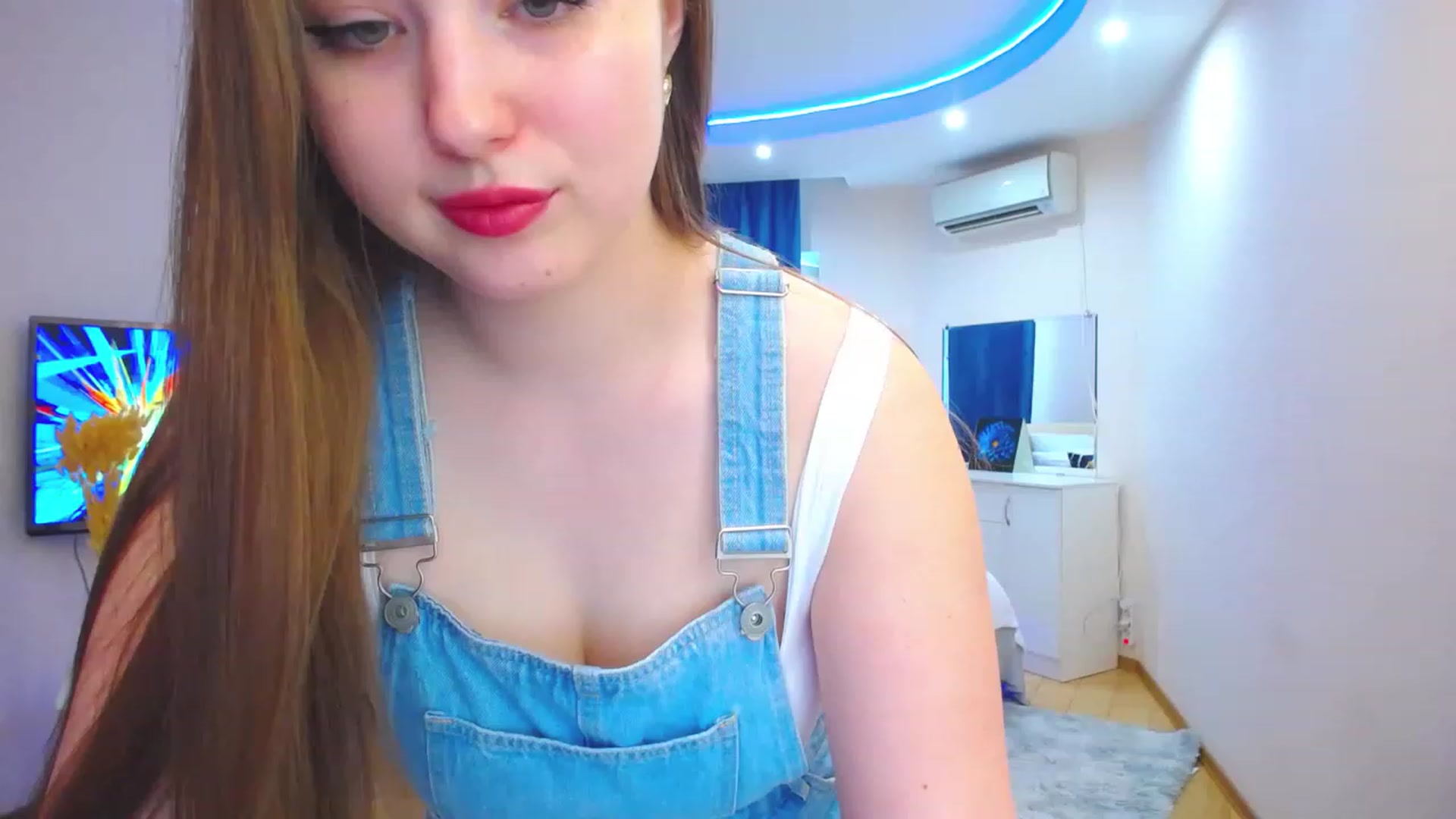 Gallery image thumbnail from AdmireMyEyes's myfreecams stream on, 06/23/2023, 09:20 image 1 of 20
