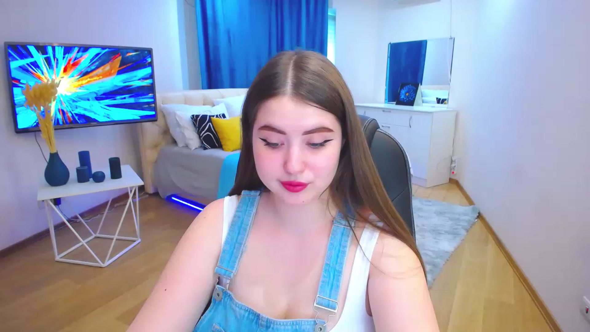 Gallery image thumbnail from AdmireMyEyes's myfreecams stream on, 06/23/2023, 09:20 image 11 of 20