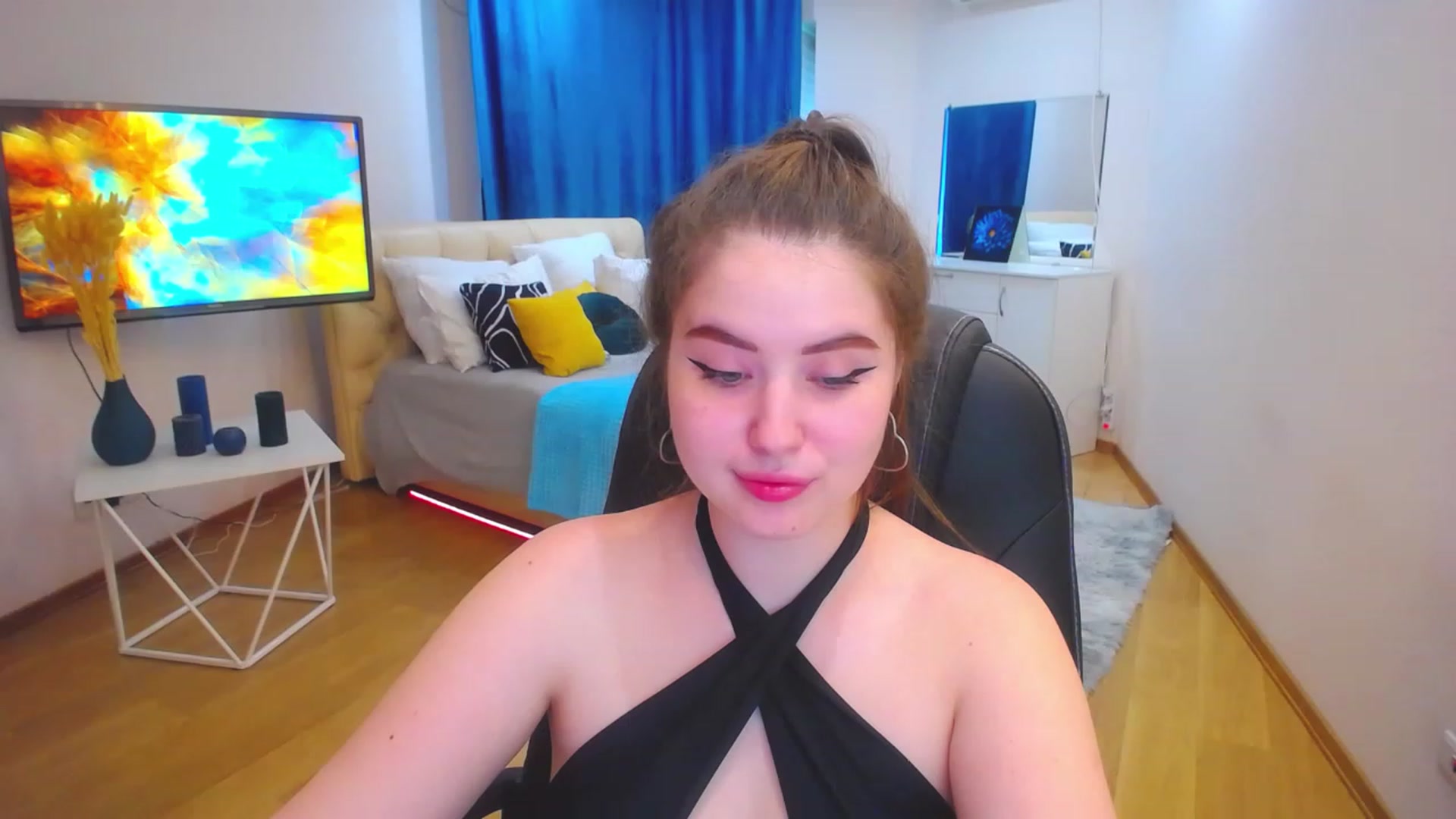 Gallery image thumbnail from AdmireMyEyes's myfreecams stream on, 06/25/2023, 07:46 image 19 of 20