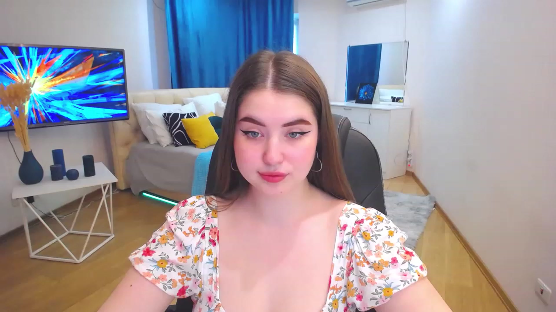 Gallery image thumbnail from AdmireMyEyes's myfreecams stream on, 06/26/2023, 05:25 image 9 of 20